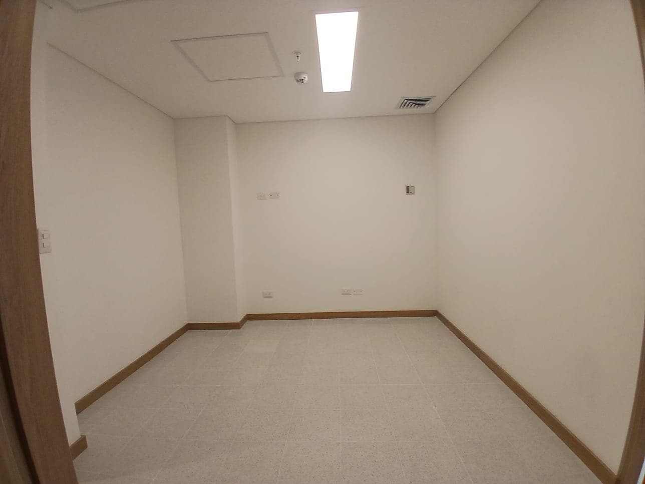Consultorio en arriendo en Los Pinos, La America, Medellín — foto 5 de 8
