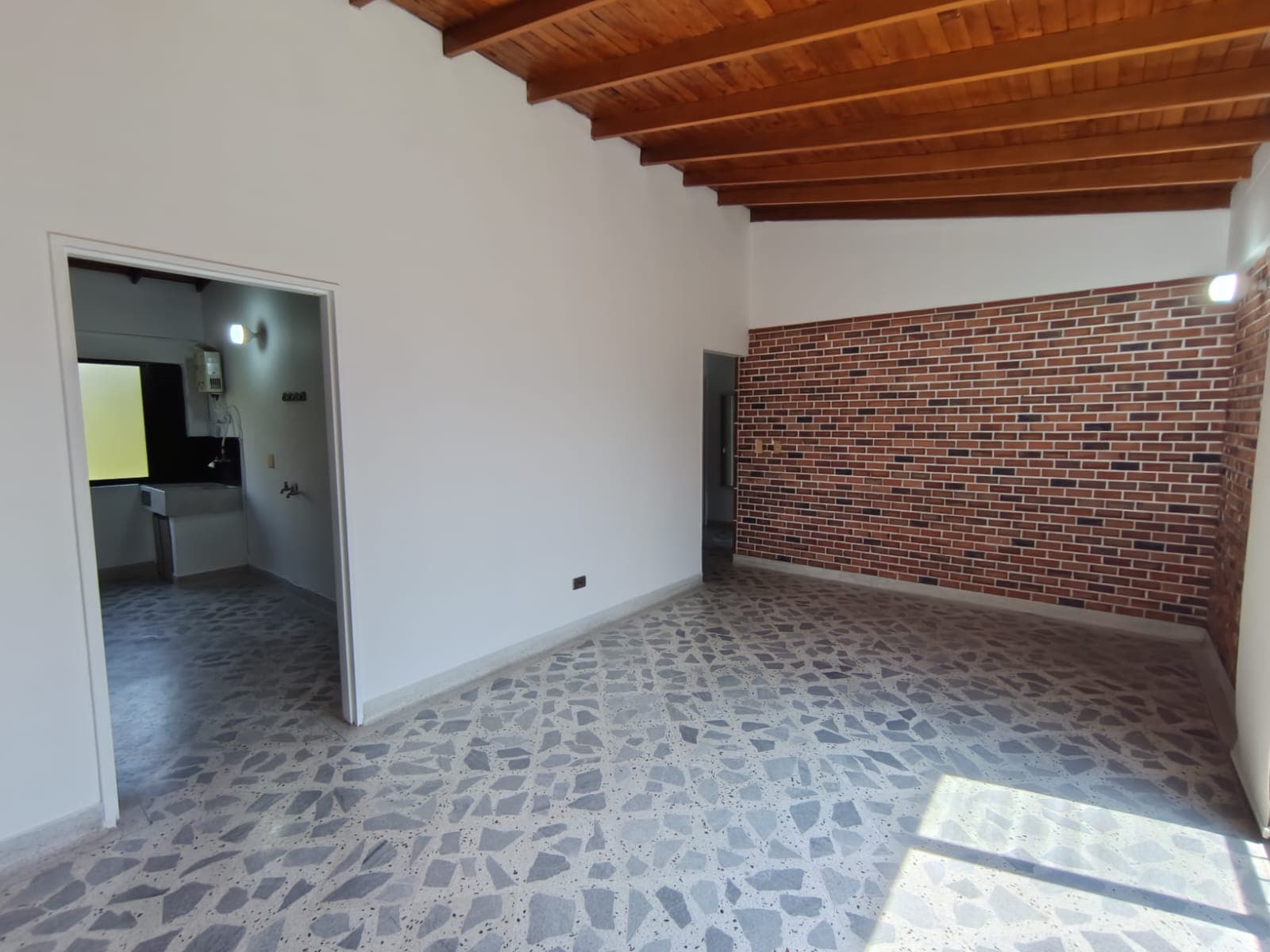 Apartamento en arriendo en Almería, La America, Medellín — foto 4 de 20