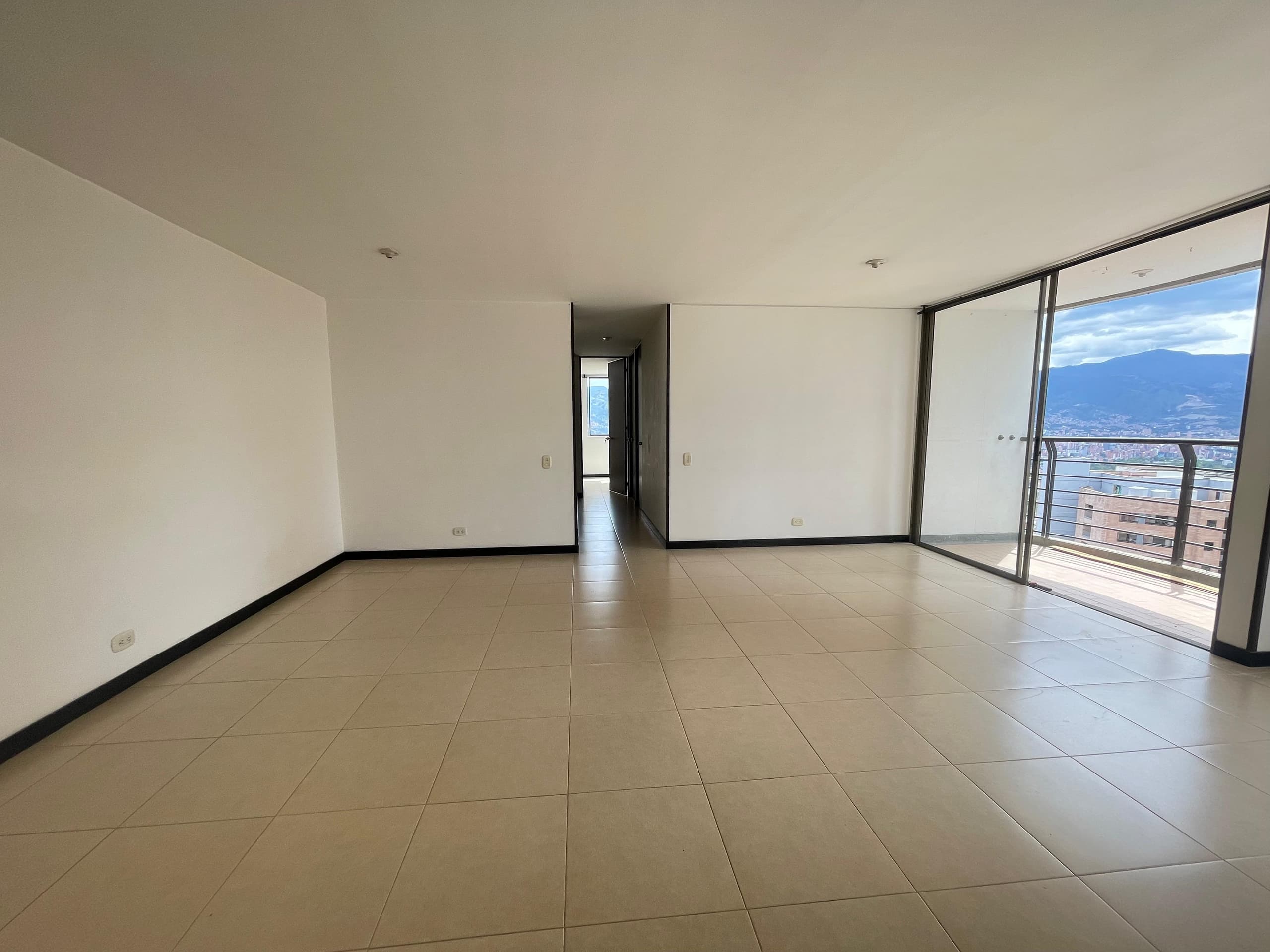 Apartamento en arriendo en San Diego, El Poblado, Medellín — foto 4 de 19