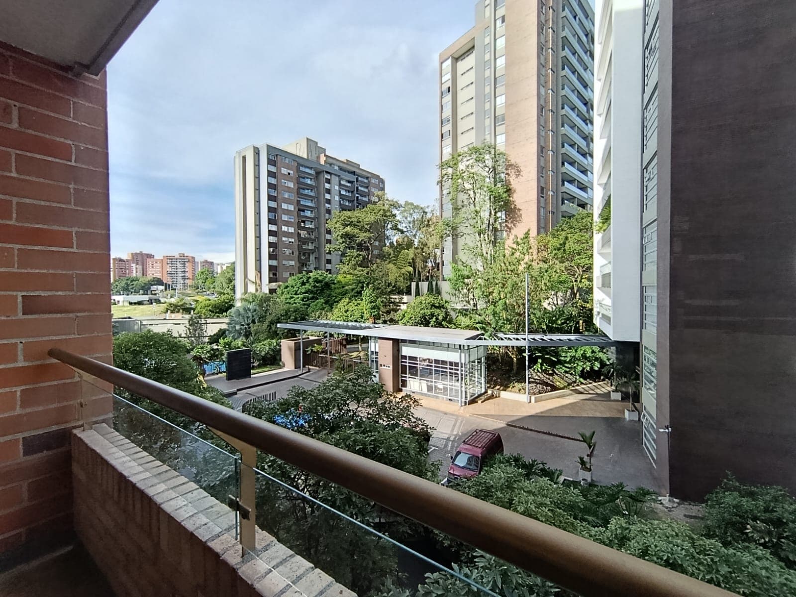Apartamento en arriendo en Los Balsos, El Poblado, Medellín — foto 5 de 16