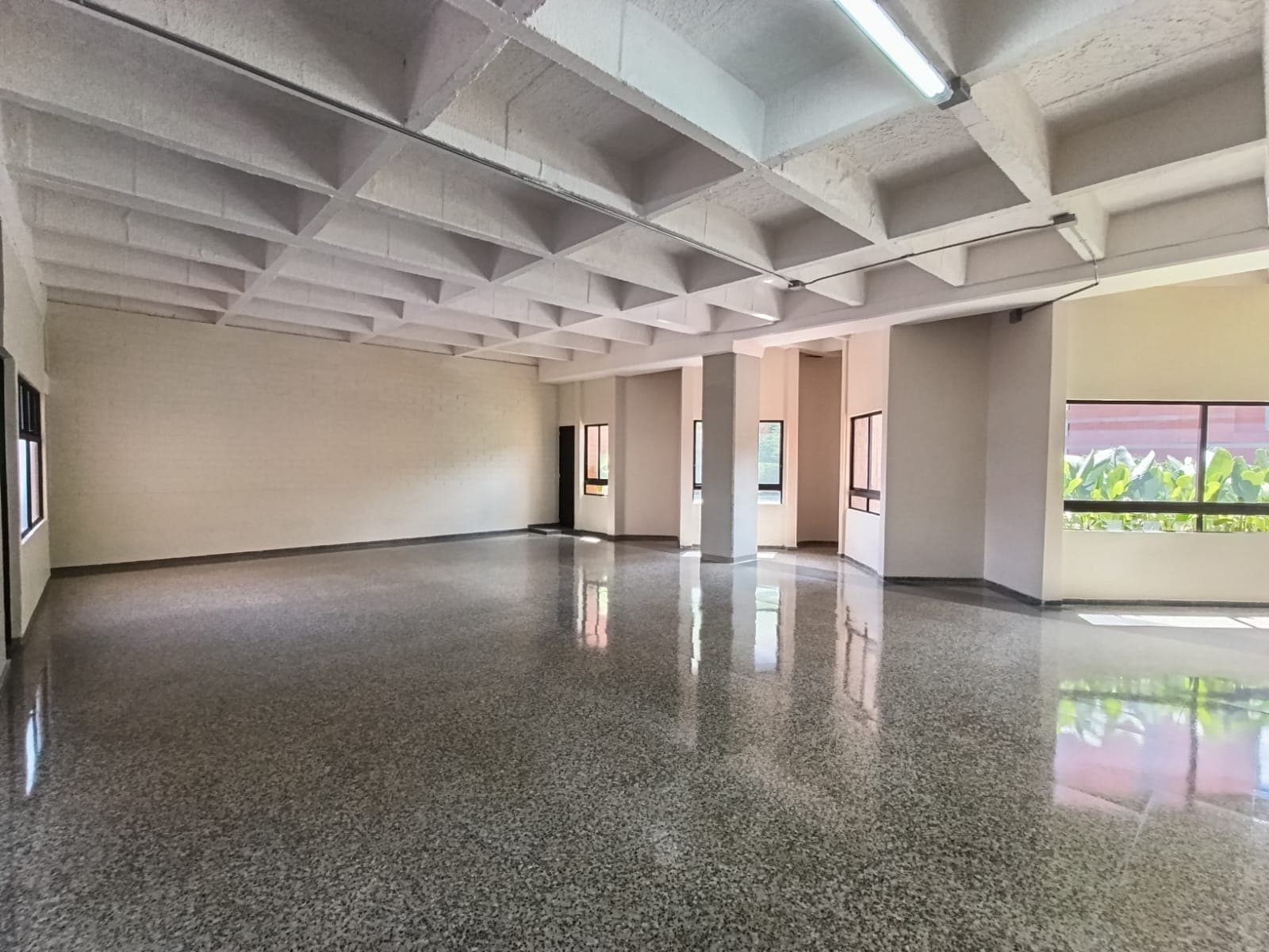 Oficina en arriendo en San Diego, El Poblado, Medellín — foto 2 de 20