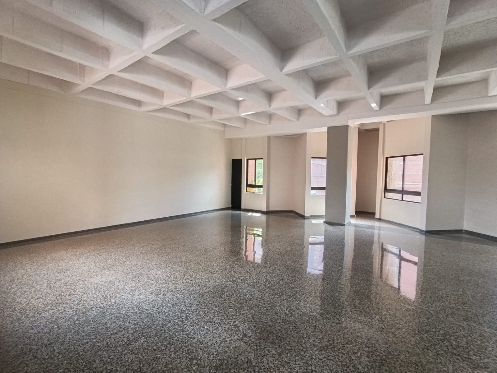 Oficina en arriendo en San Diego, El Poblado, Medellín — foto 4 de 20