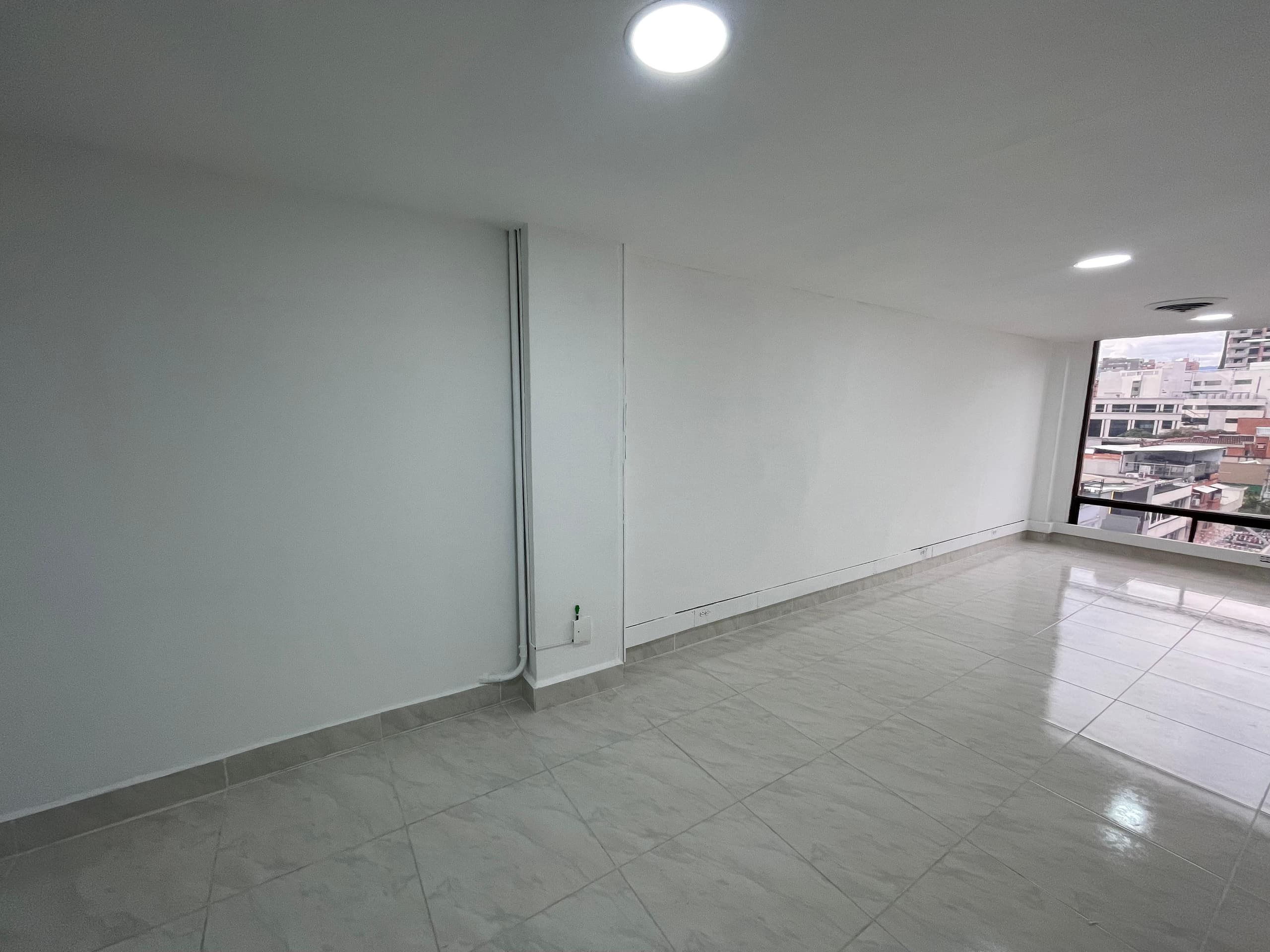 Oficina en arriendo en Parque, El Poblado, Medellín — foto 4 de 12