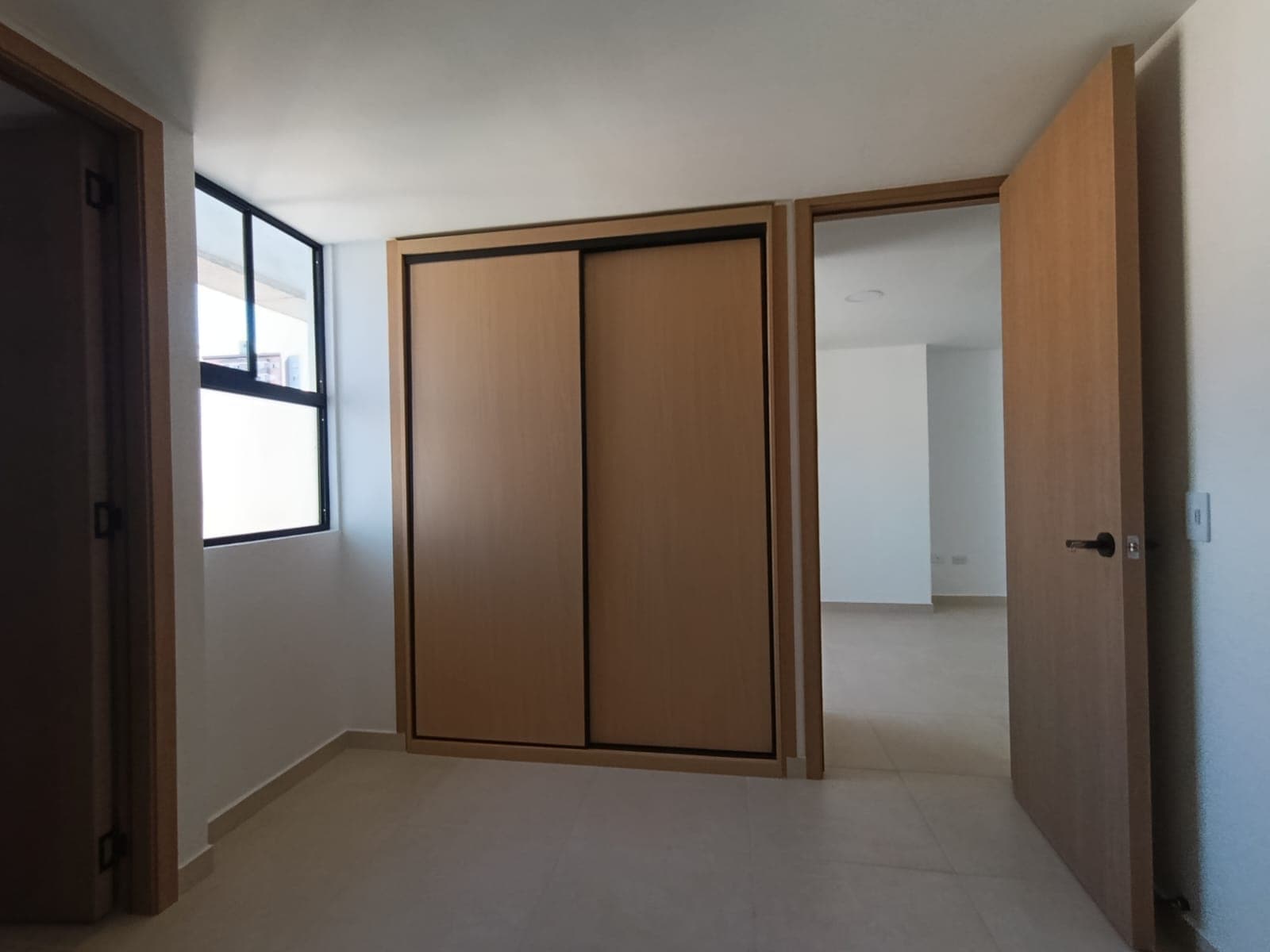 Apartamento en arriendo en Calle Larga, Sabaneta — foto 3 de 15