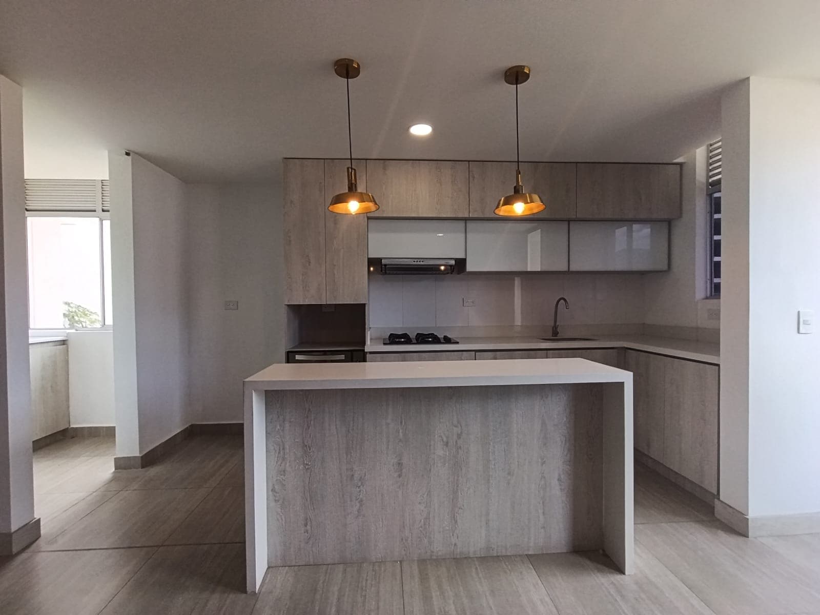 Apartamento en arriendo en El Carmelo, Sabaneta — foto 3 de 19