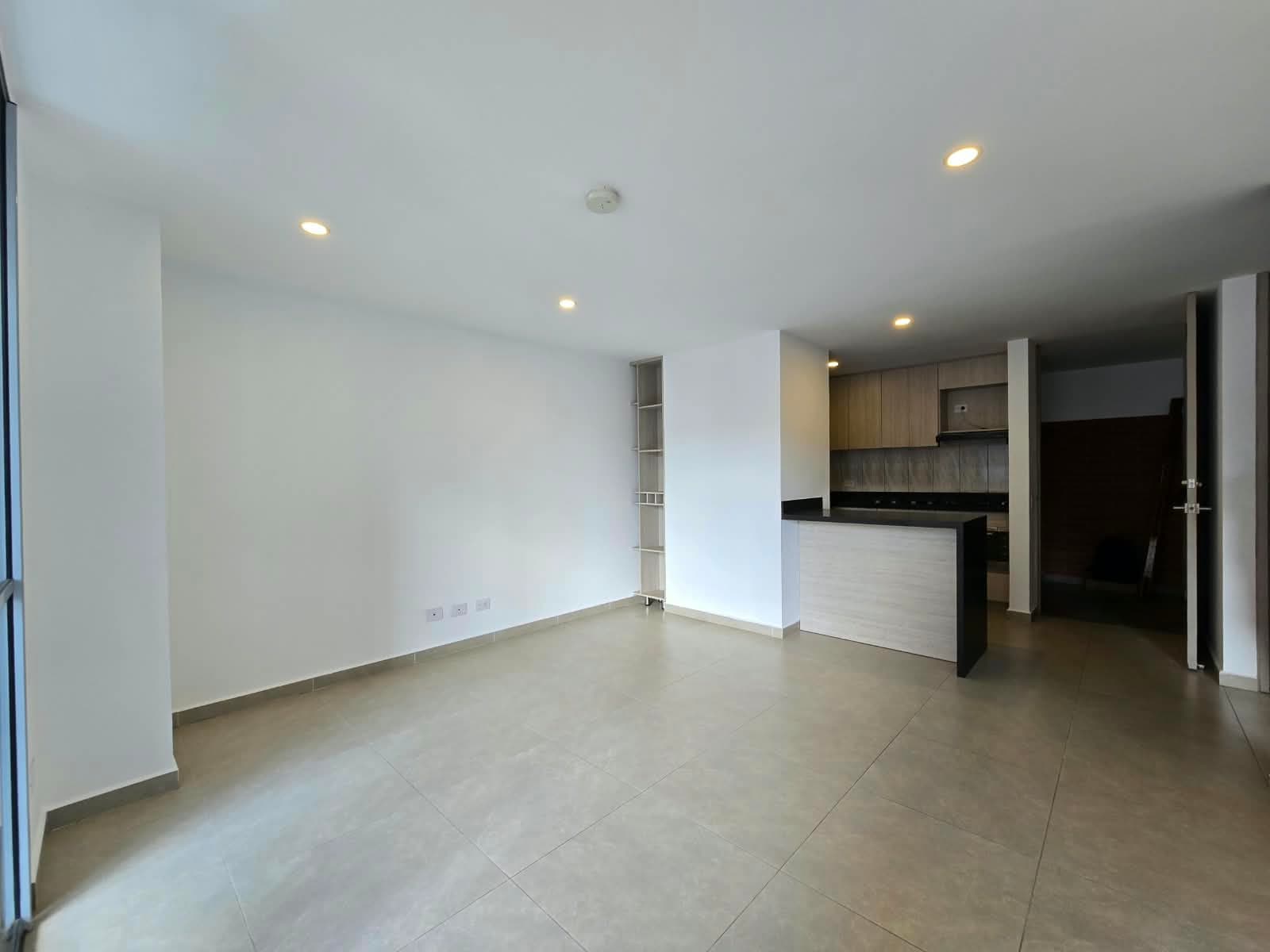 Apartamento en arriendo en Ciudad Del Rio, El Poblado, Medellín — foto 1 de 14