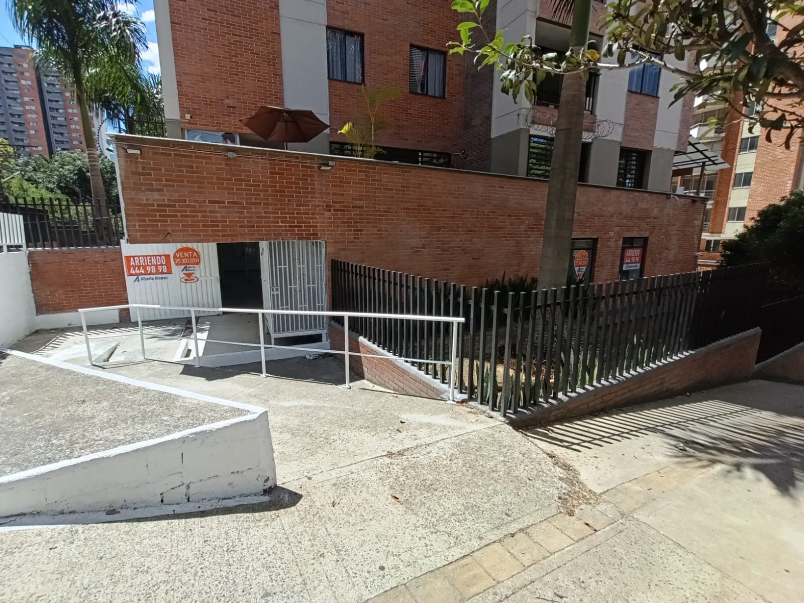 Local en arriendo en La Pilarica, Robledo, Medellín — foto 2 de 20