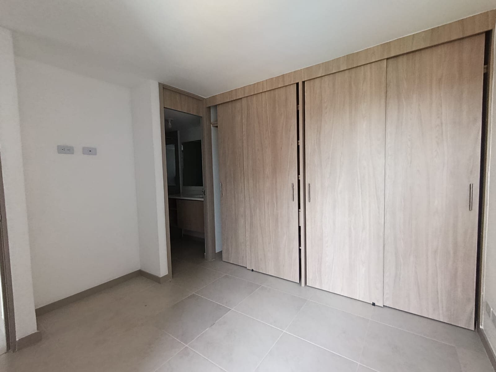 Apartamento en arriendo en La Cuenca, Envigado — foto 4 de 18