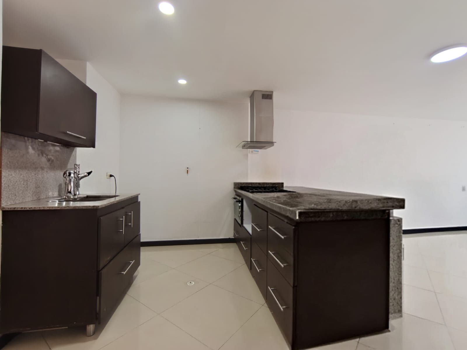 Apartamento en arriendo en Laureles, Medellín — foto 2 de 20