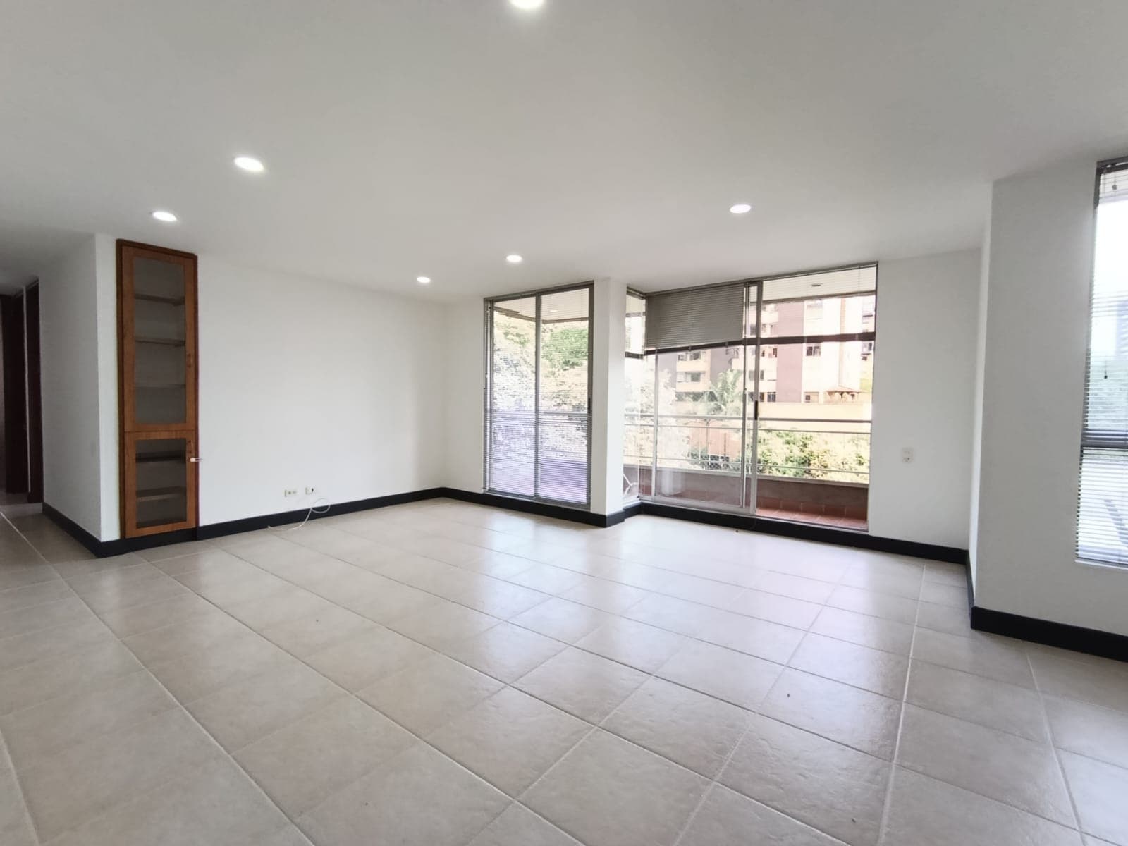 Apartamento en arriendo en Castropol, El Poblado, Medellín — foto 2 de 19