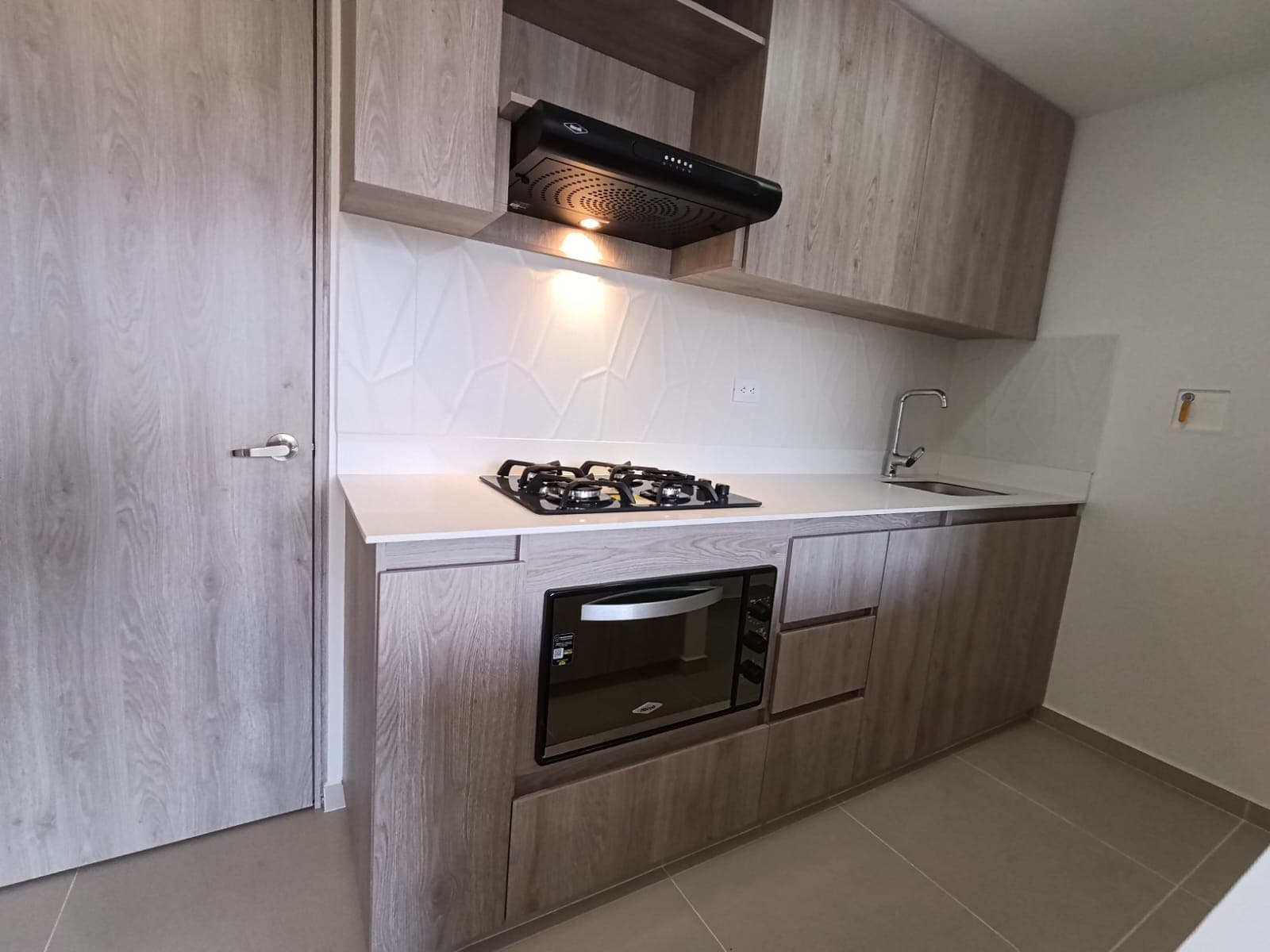 Apartamento en arriendo en Simón Bolívar, Itagui — foto 2 de 20