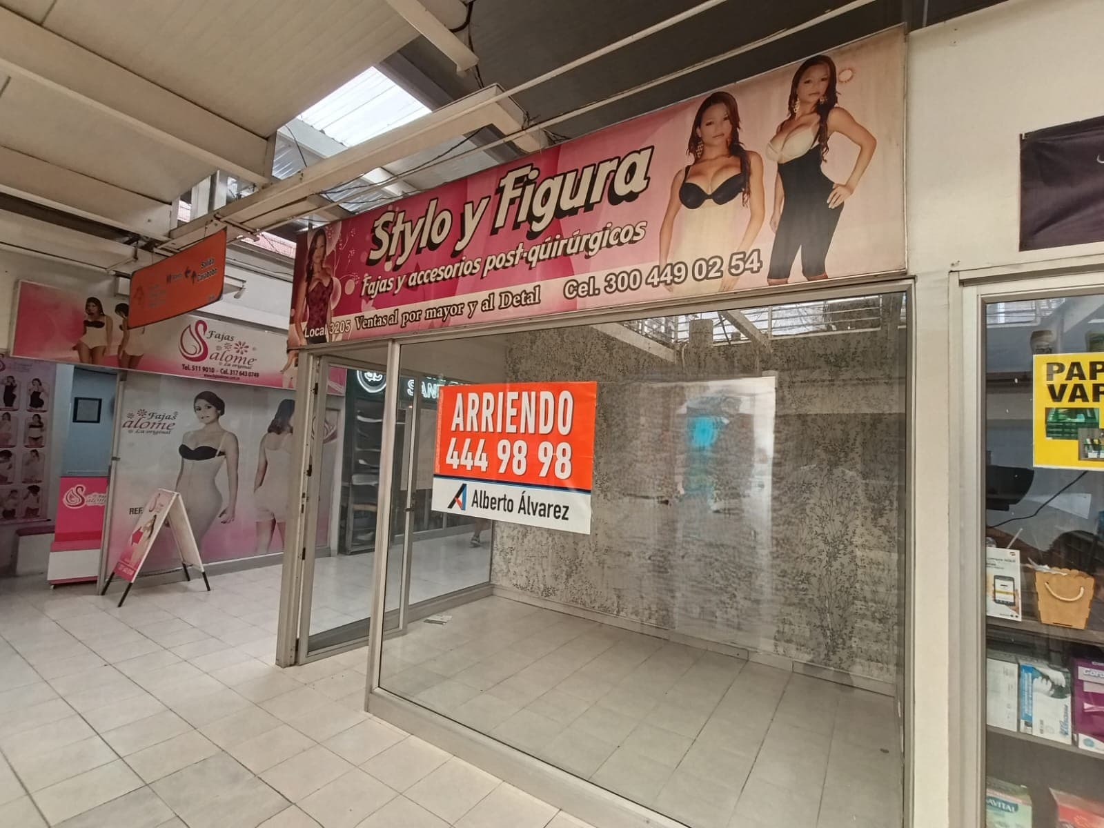 Local en arriendo en La Candelaria, Centro, Medellín — foto 1 de 8
