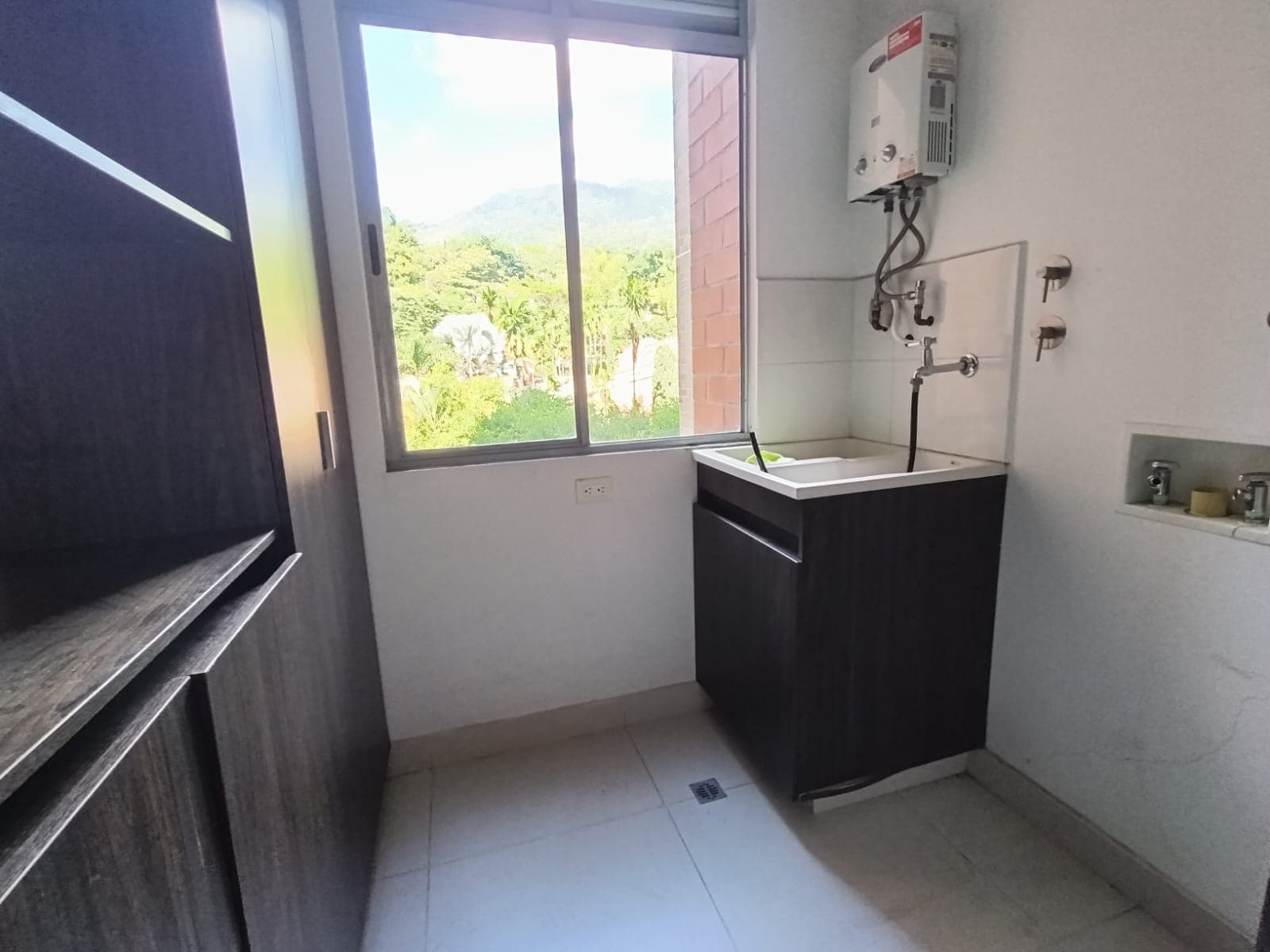 Apartamento en arriendo en El Esmeraldal, Envigado — foto 3 de 11