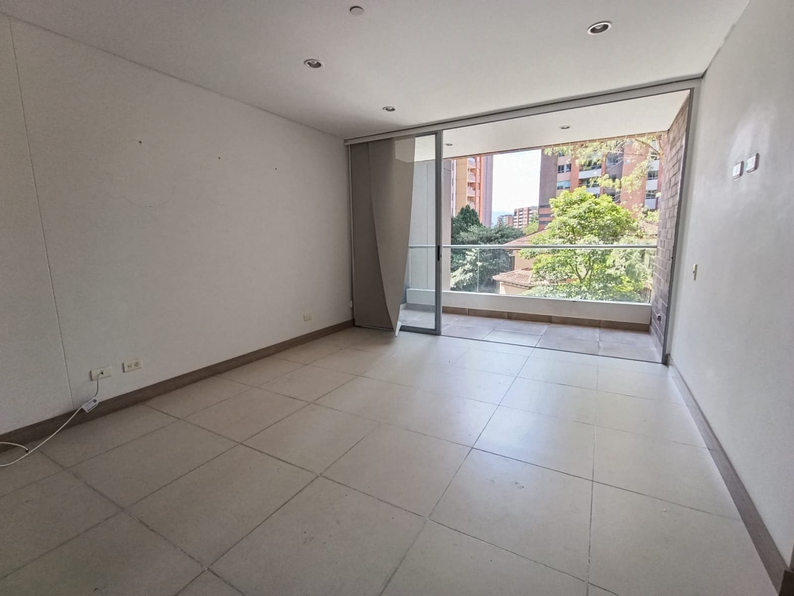 Apartamento en arriendo en El Esmeraldal, Envigado — foto 4 de 11