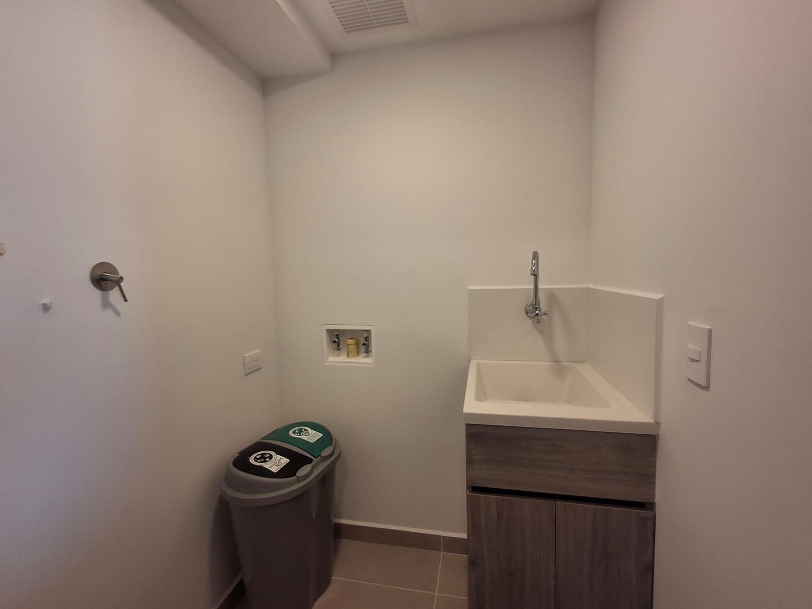 Apartamento en arriendo en Ciudad Del Rio, El Poblado, Medellín — foto 4 de 20