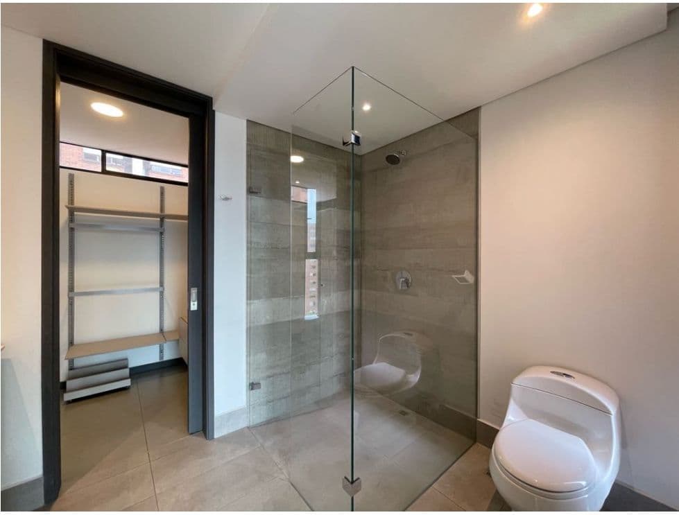Apartamento en arriendo en Los Parras, El Poblado, Medellín — foto 5 de 12