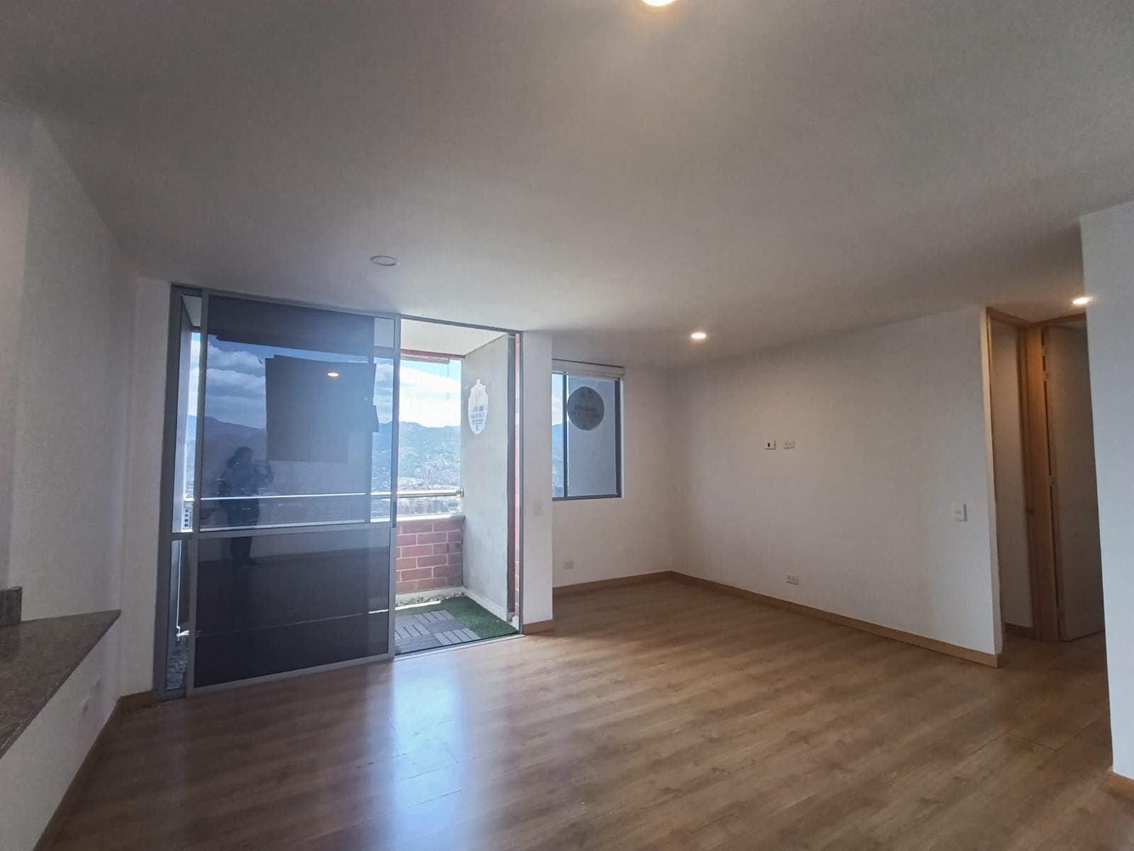 Apartamento en arriendo en El Esmeraldal, Envigado — foto 3 de 18