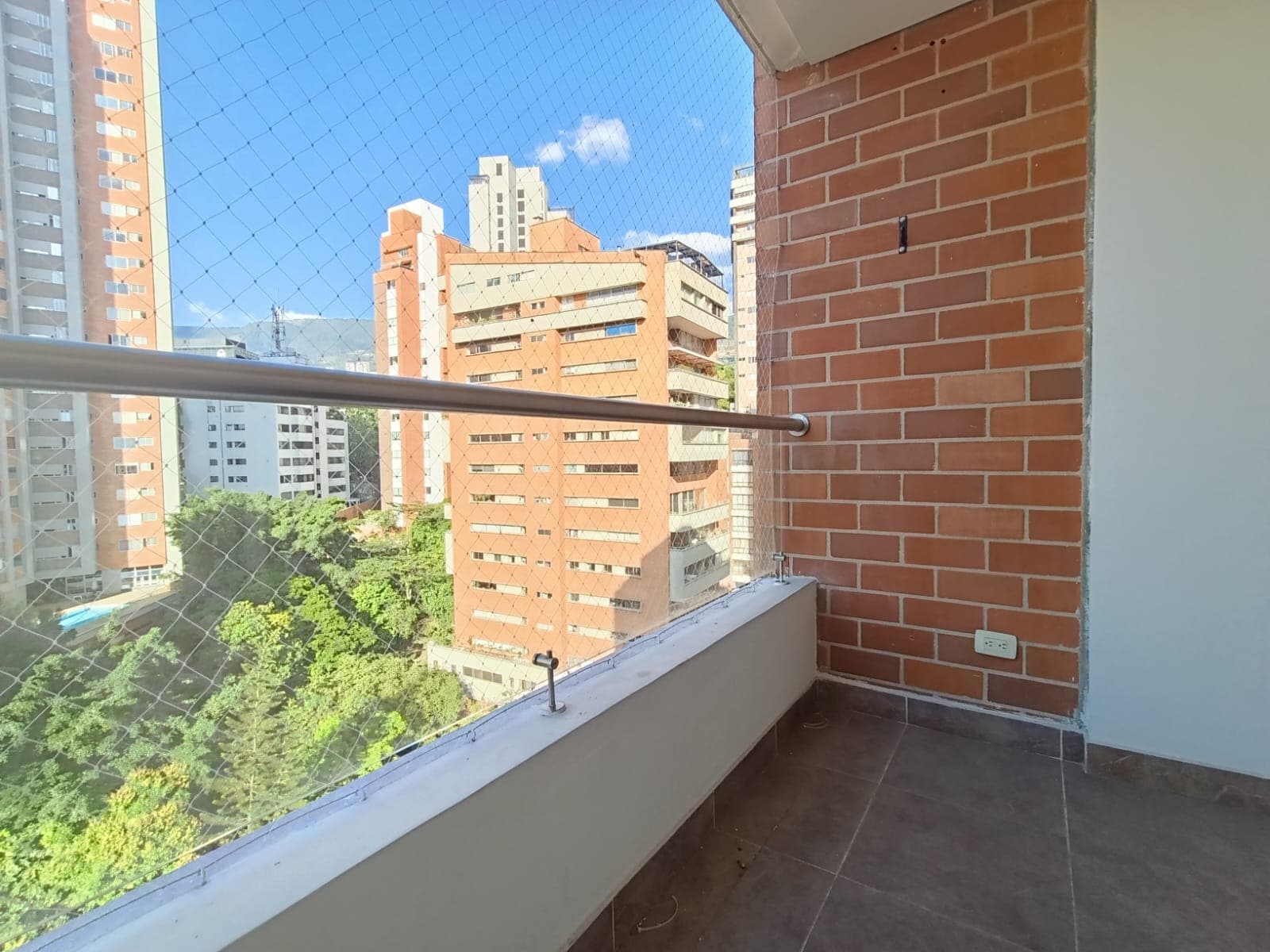 Apartamento en arriendo en Santa María De Los Ángeles, El Poblado, Medellín — foto 1 de 18