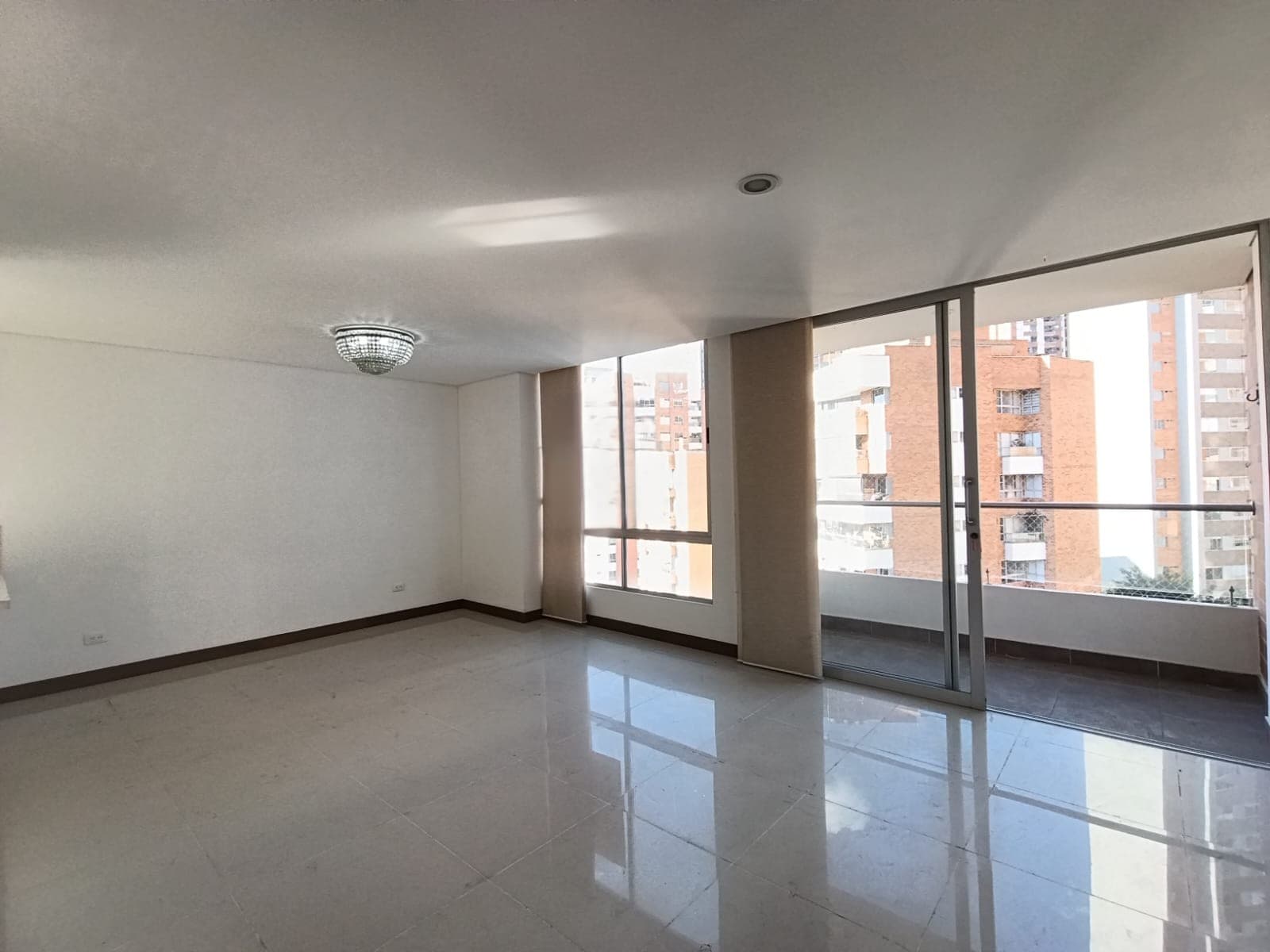 Apartamento en arriendo en Santa María De Los Ángeles, El Poblado, Medellín — foto 3 de 18