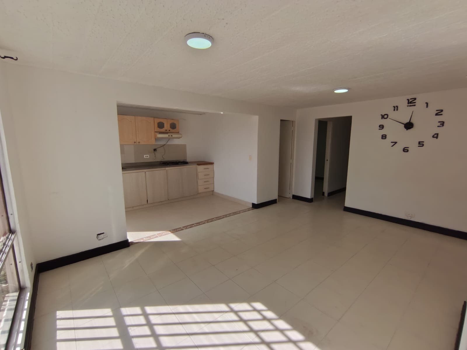 Apartamento en arriendo en Santa Mónica, La America, Medellín — foto 1 de 20