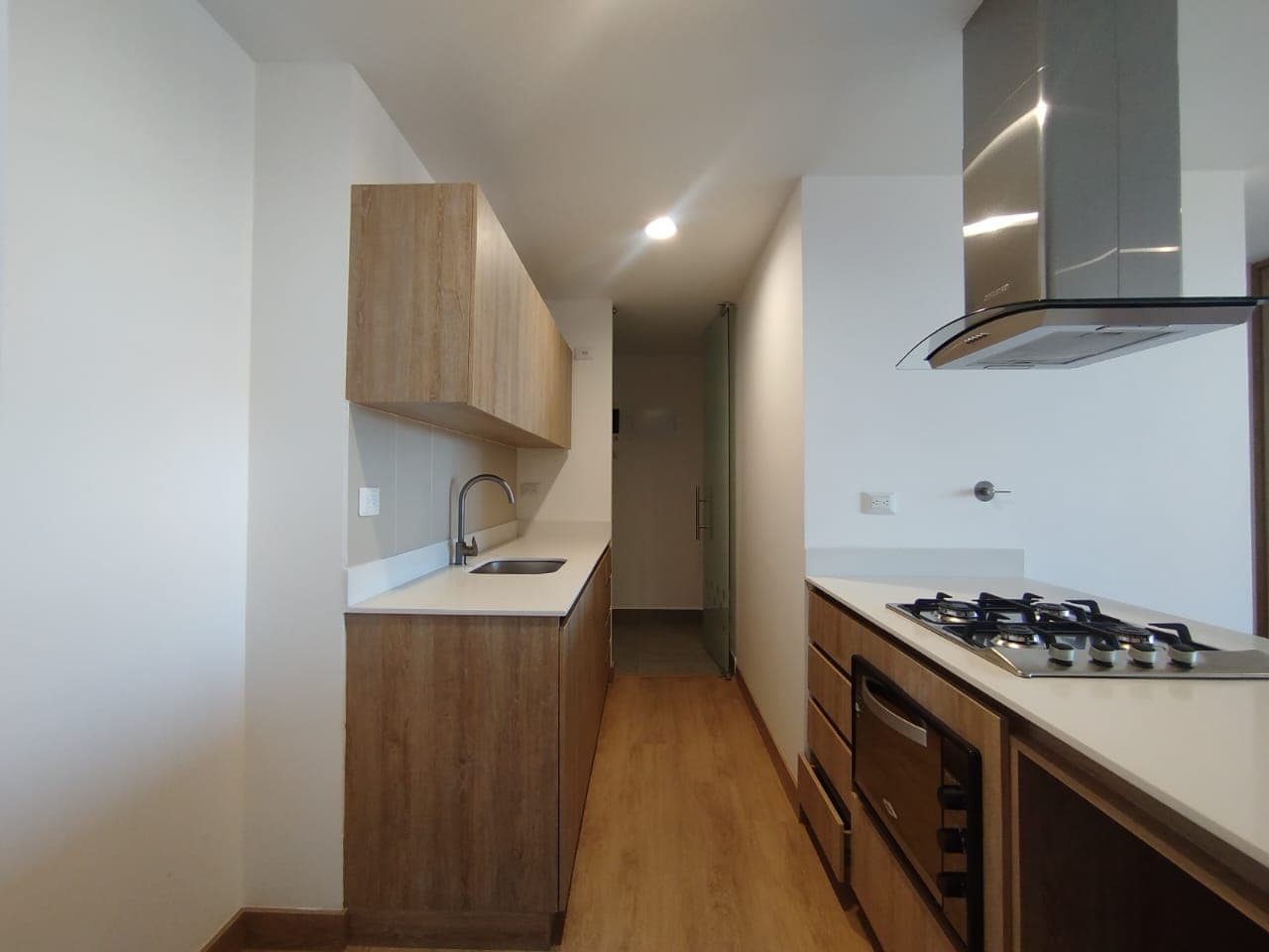 Apartaestudio en arriendo en El Porvenir Rio Negro, Rionegro — foto 3 de 12