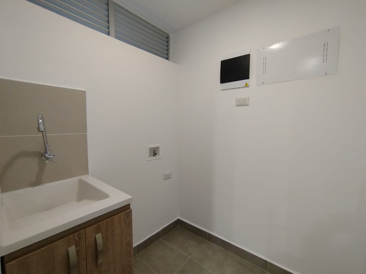 Apartaestudio en arriendo en El Porvenir Rio Negro, Rionegro — foto 4 de 12