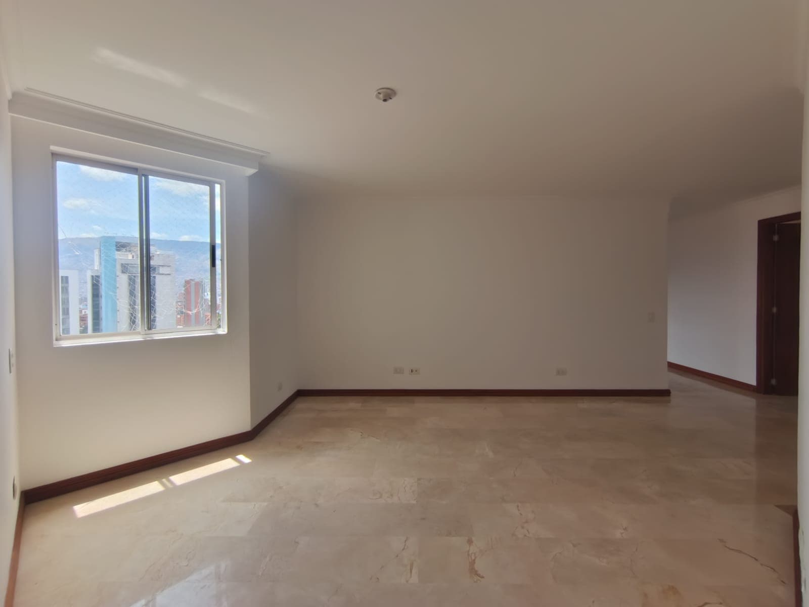 Apartamento en arriendo en Laureles, Medellín — foto 3 de 20