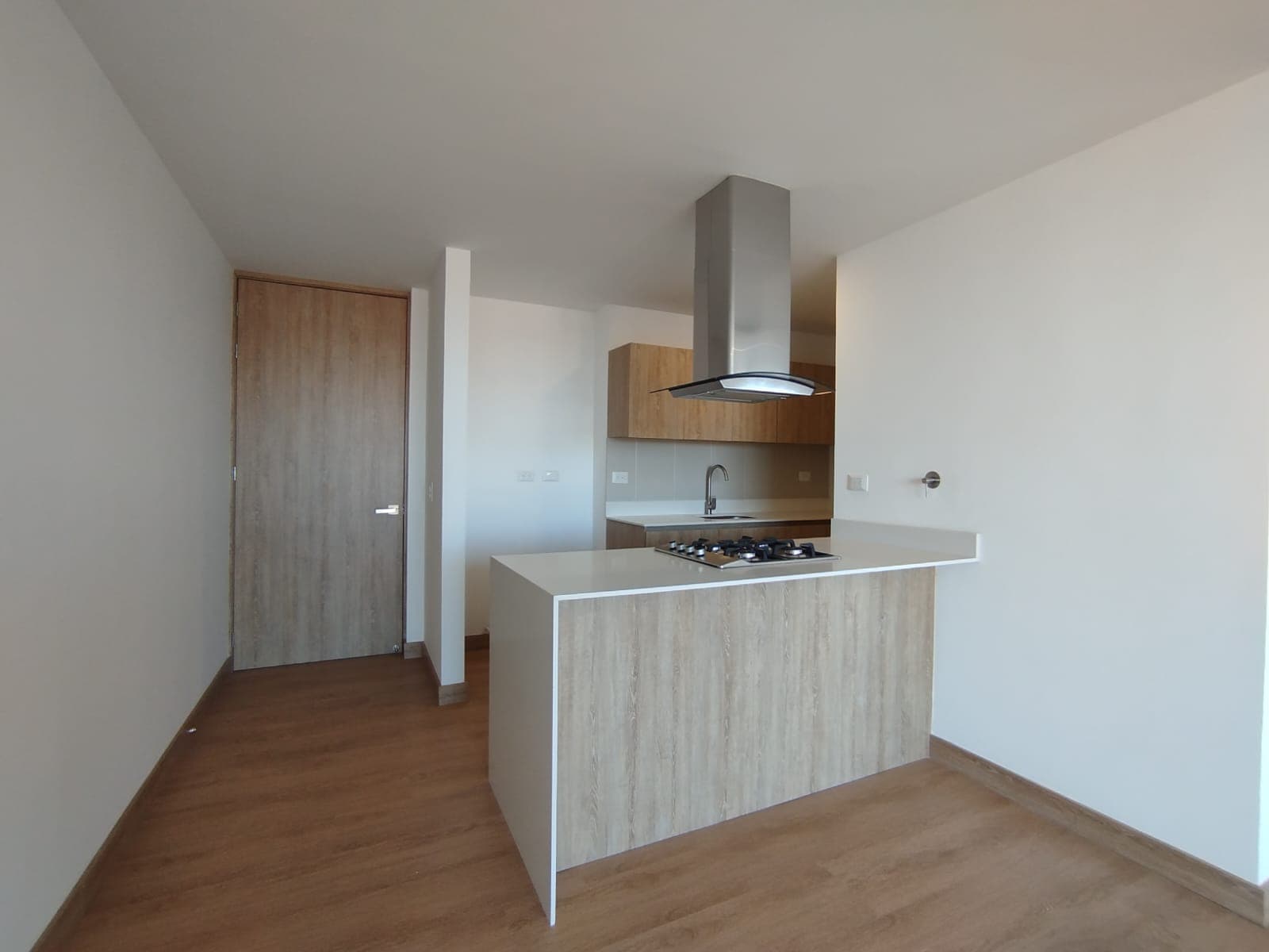 Apartaestudio en arriendo en El Porvenir Rio Negro, Rionegro — foto 1 de 12