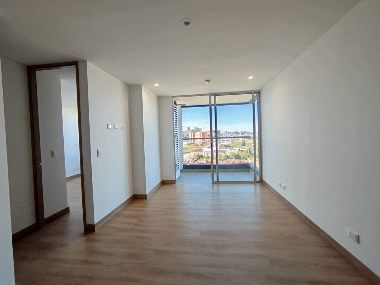 Apartaestudio en arriendo en El Porvenir Rio Negro, Rionegro — foto 3 de 12