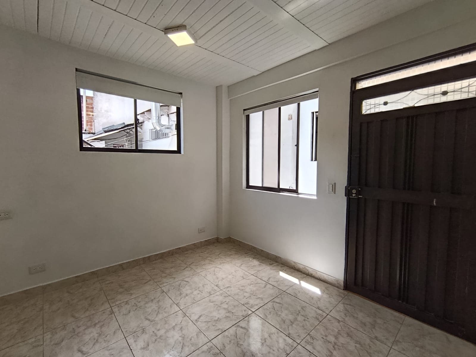 Apartaestudio en arriendo en San Lucas, El Poblado, Medellín — foto 1 de 12