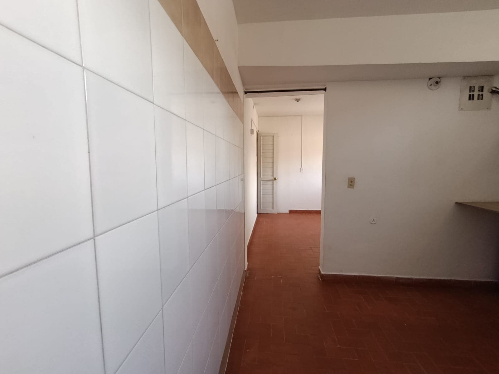 Apartaestudio en arriendo en San Lucas, El Poblado, Medellín — foto 2 de 13