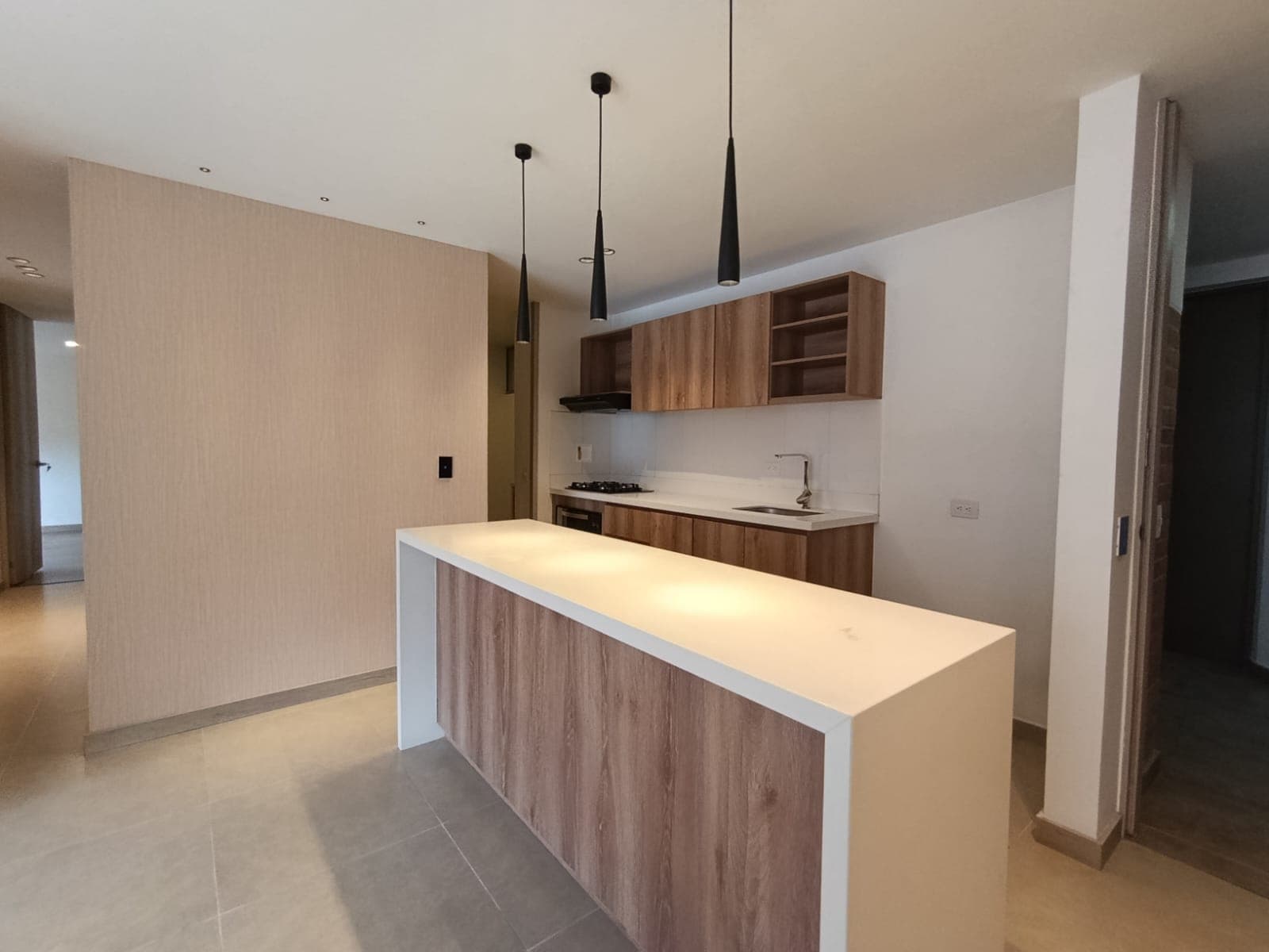 Apartamento en arriendo en Ciudad Del Rio, El Poblado, Medellín — foto 4 de 20