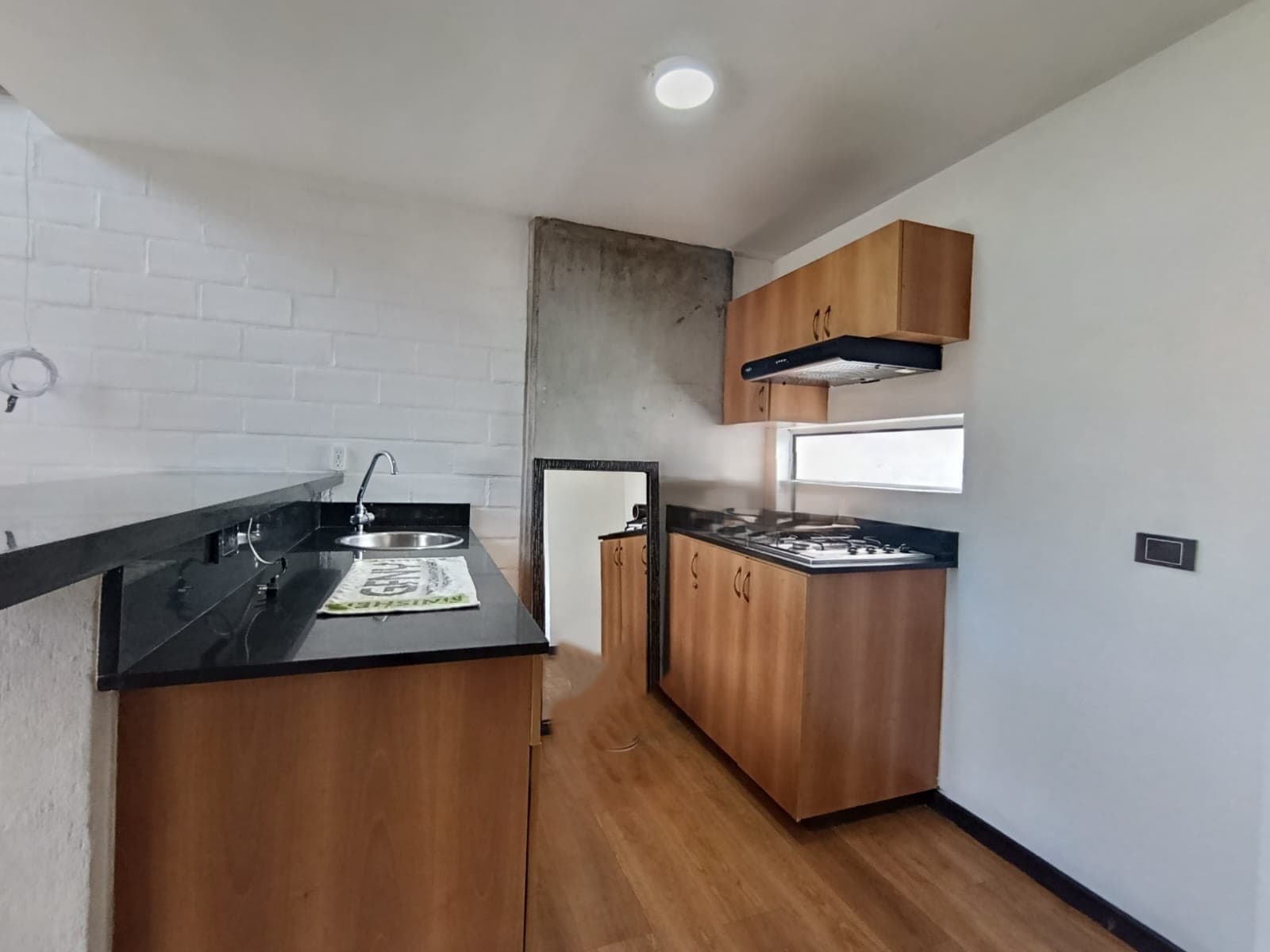 Apartaestudio en arriendo en Lalinde, El Poblado, Medellín — foto 3 de 18