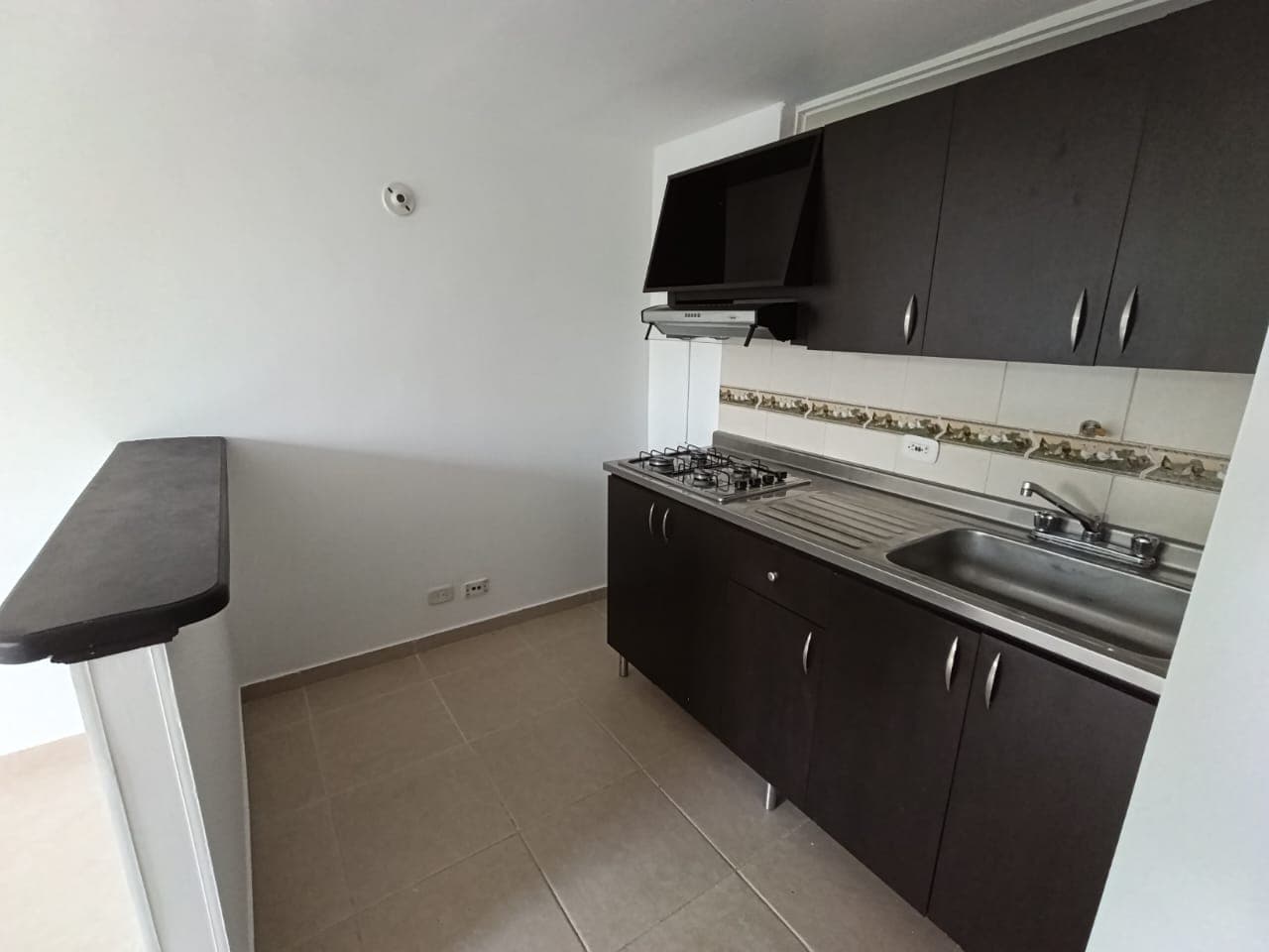 Apartamento en arriendo en Loma Del Indio, El Poblado, Medellín — foto 5 de 20