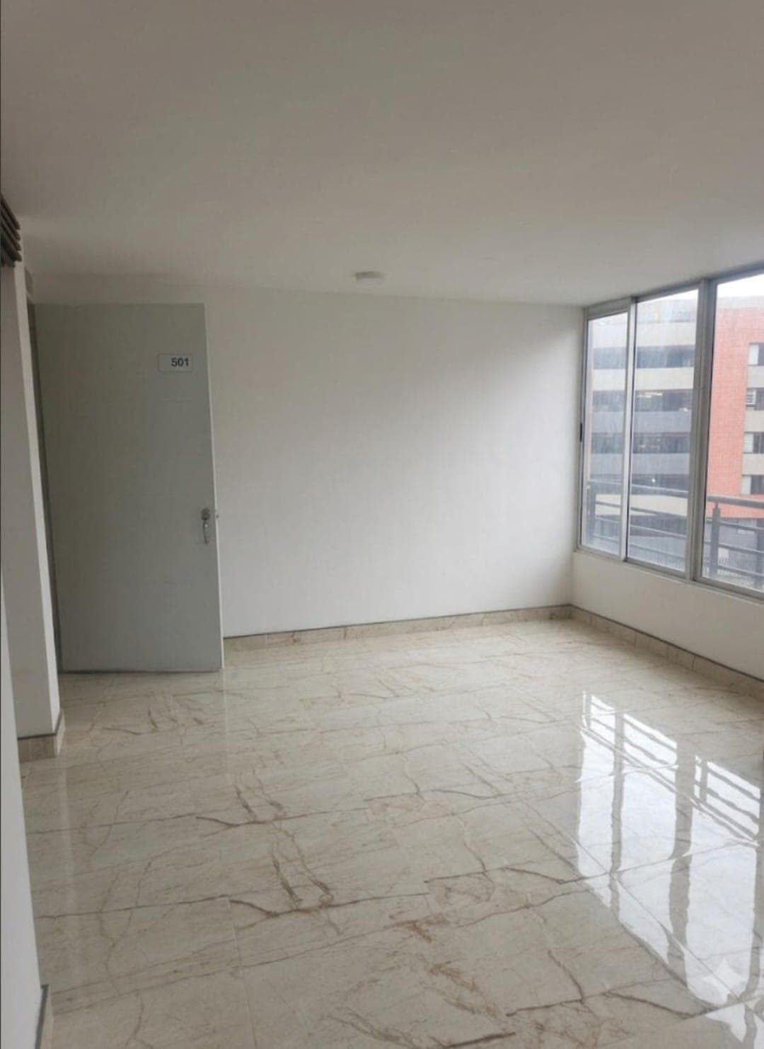 Apartamento en arriendo en Madrid — foto 1 de 9