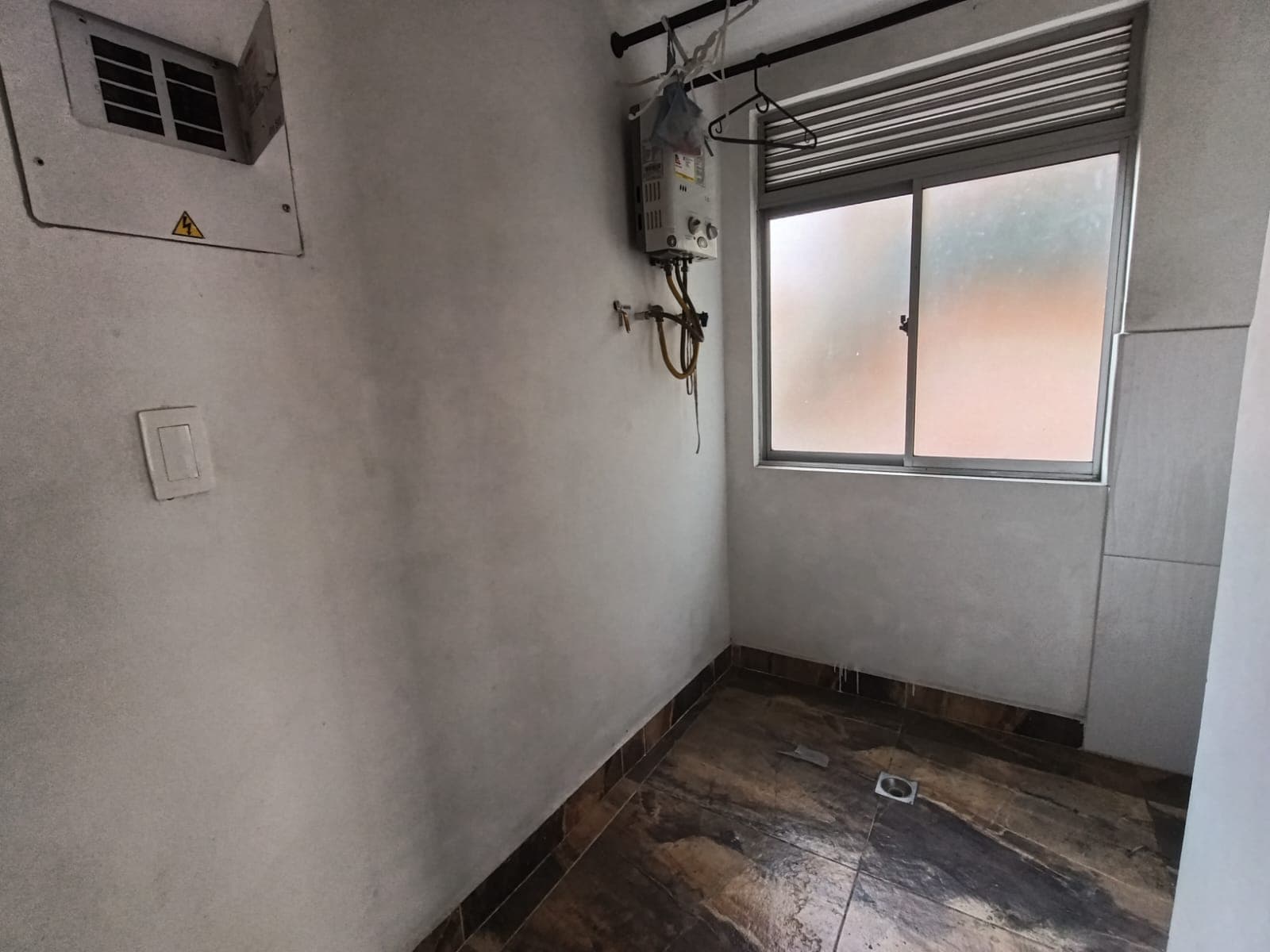 Apartamento en arriendo en Parque, Sabaneta — foto 3 de 14