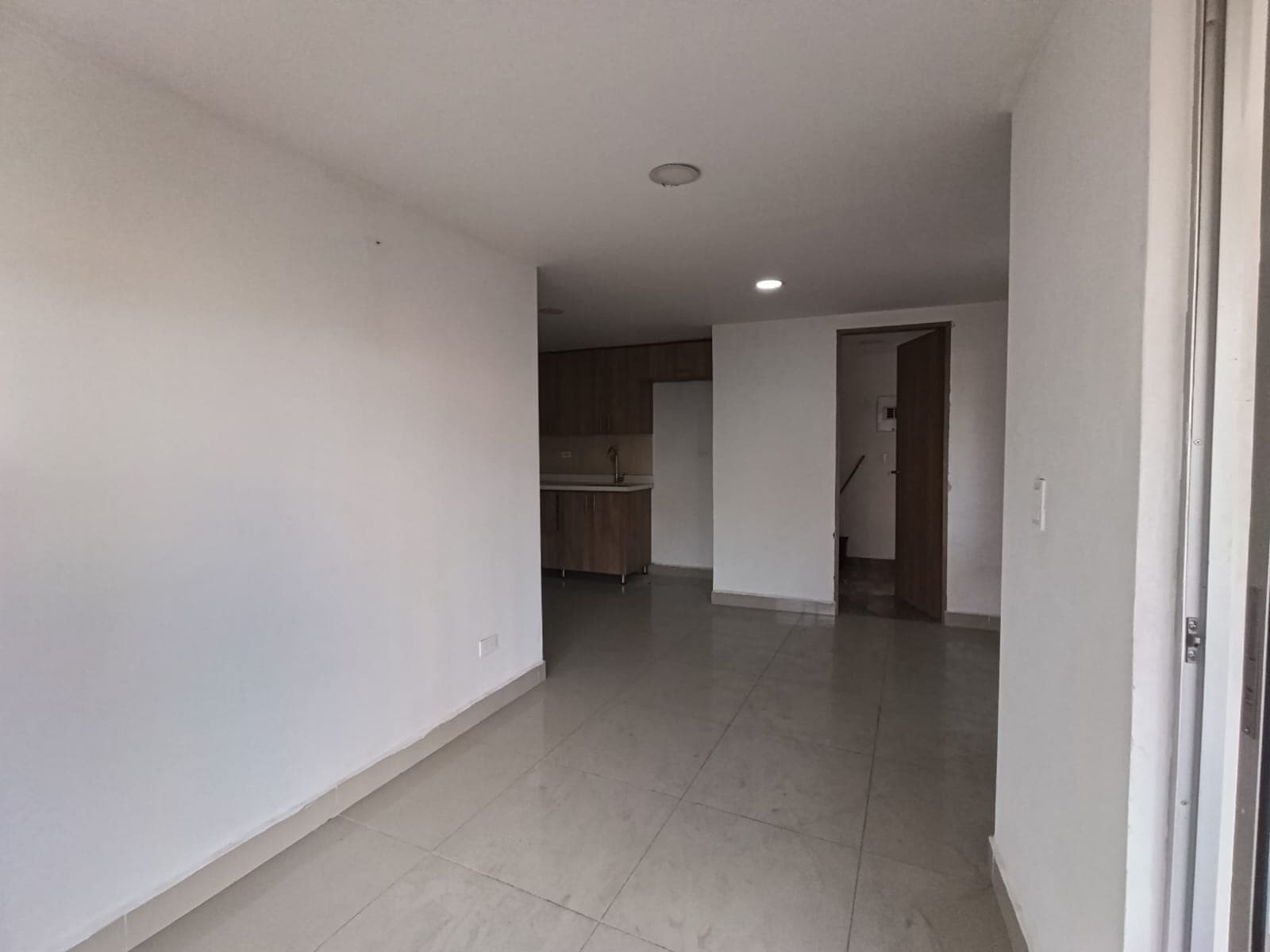 Apartamento en arriendo en Parque, Sabaneta — foto 5 de 14