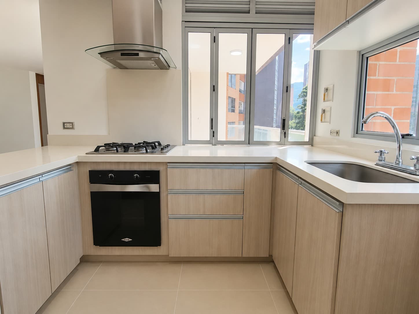 Apartamento en arriendo en Loma De Las Brujas, Envigado — foto 2 de 13