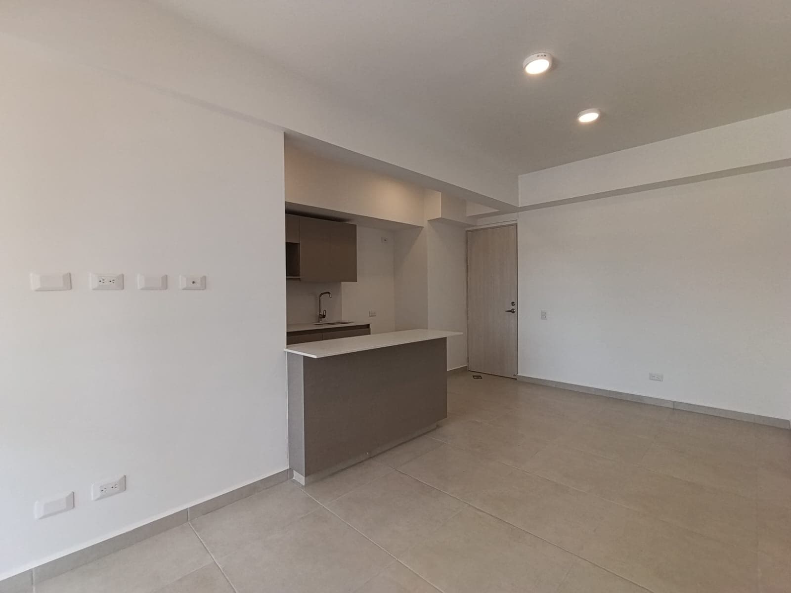 Apartamento en arriendo en Jardines, Envigado — foto 3 de 20