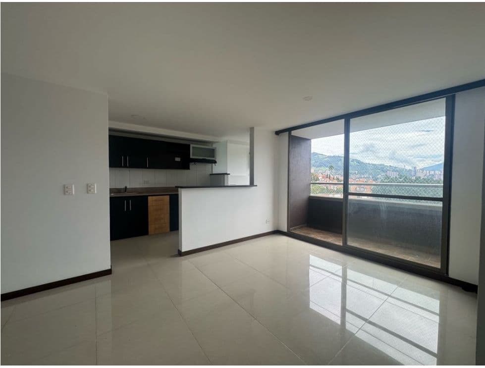 Apartamento en arriendo en La Abadía, Envigado — foto 1 de 10