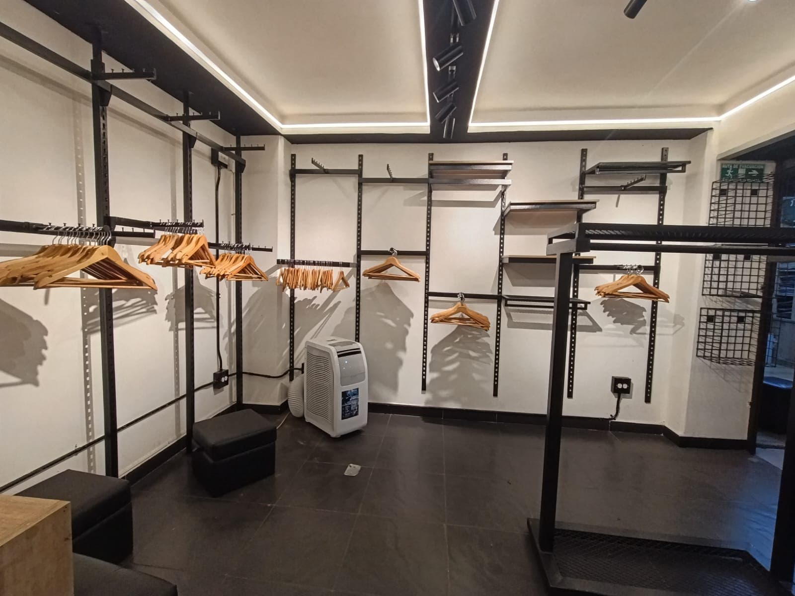 Local en arriendo en Centro De La Moda, Itagui — foto 4 de 9