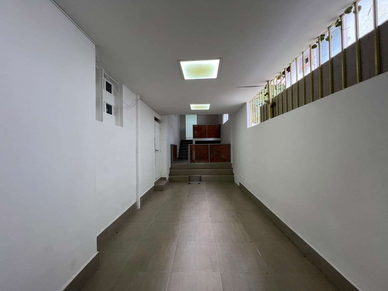 Oficina en arriendo en Aguacatala, El Poblado, Medellín — foto 5 de 11
