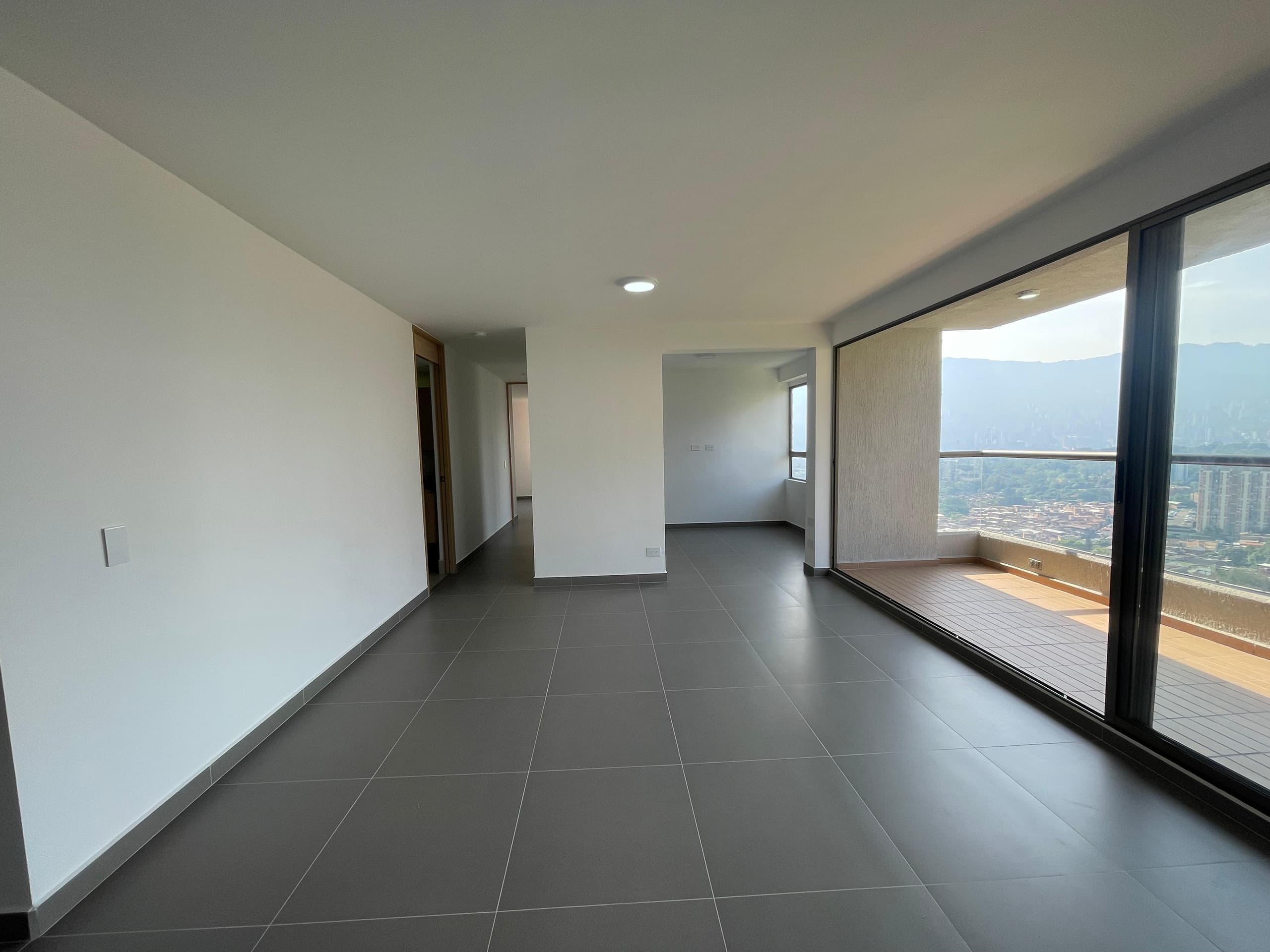 Apartamento en arriendo en La Loma De Los Bernal, Belen, Medellín — foto 2 de 19