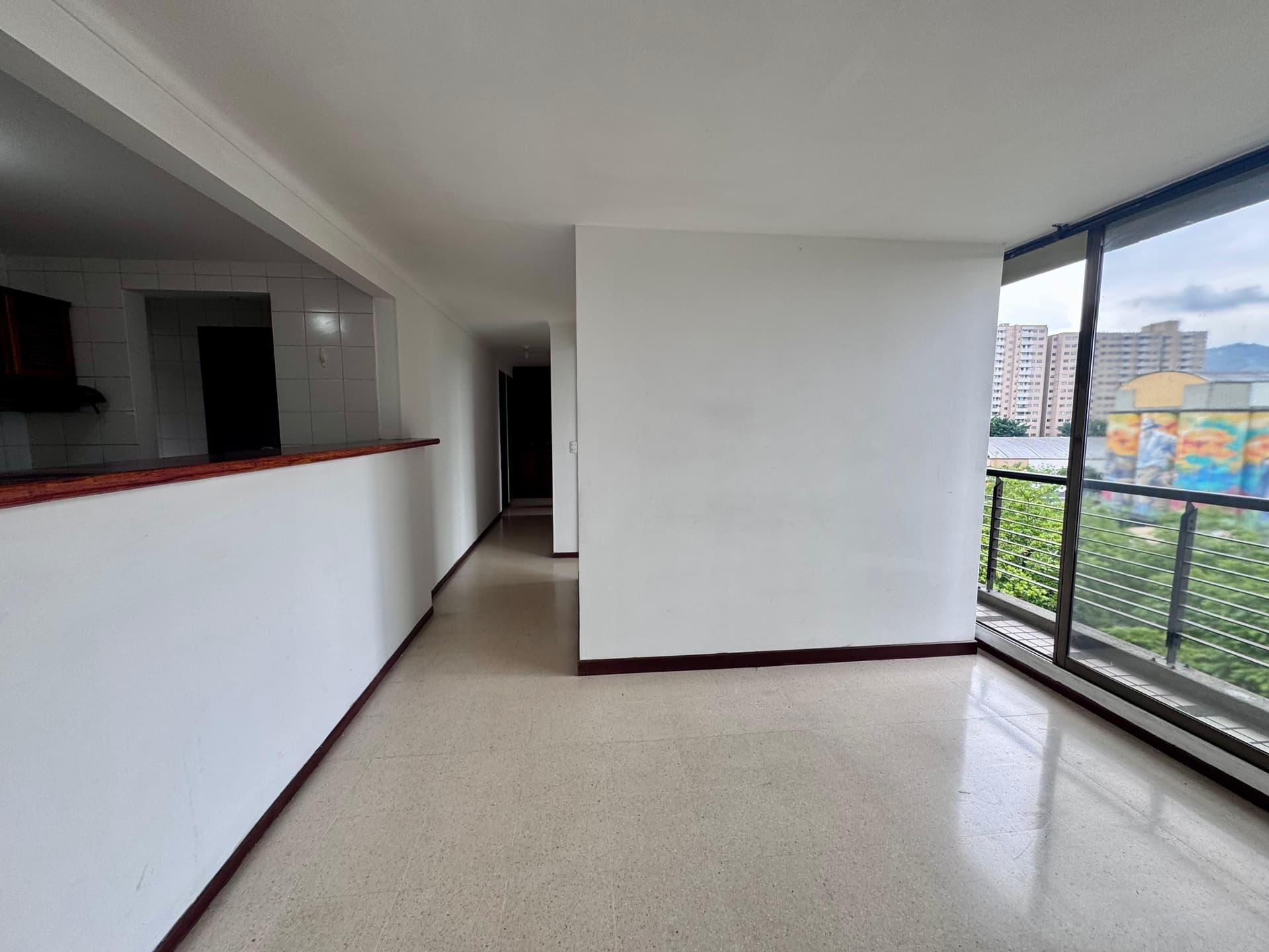 Apartamento en arriendo en Jardines, Envigado — foto 1 de 14