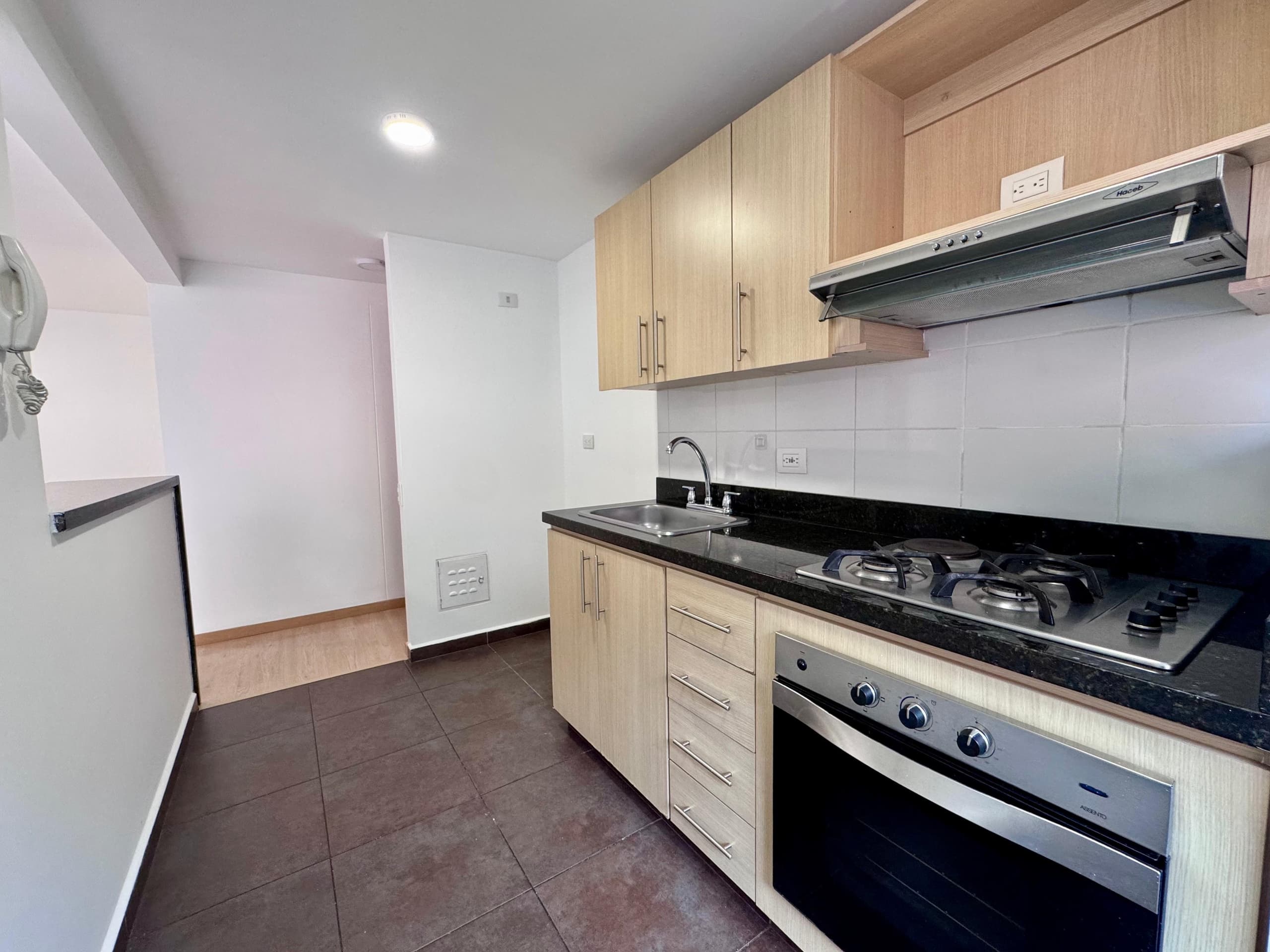 Apartamento en arriendo en Aves María, Sabaneta — foto 5 de 18