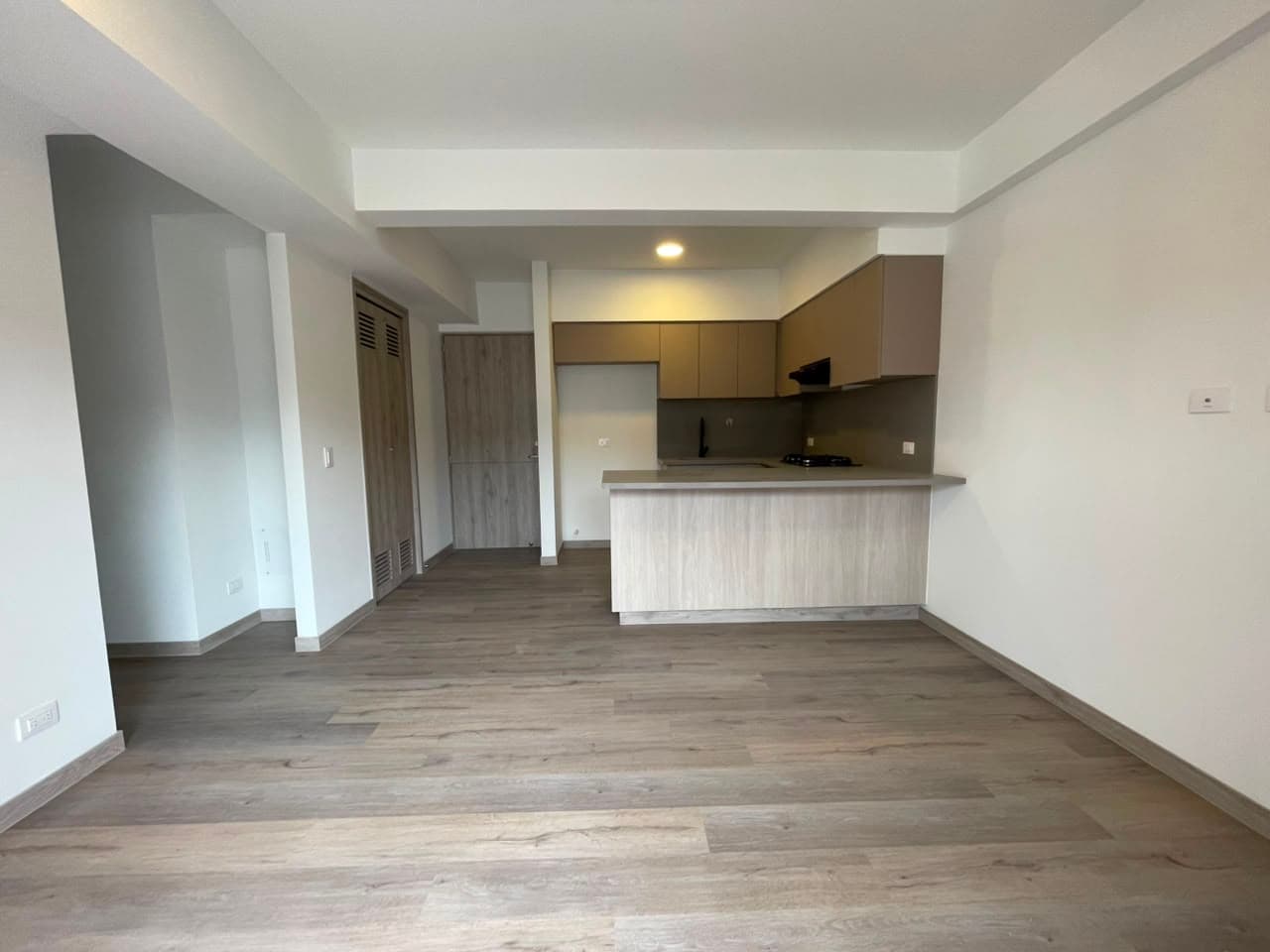 Apartamento en arriendo en El Poblado, Medellín — foto 4 de 16