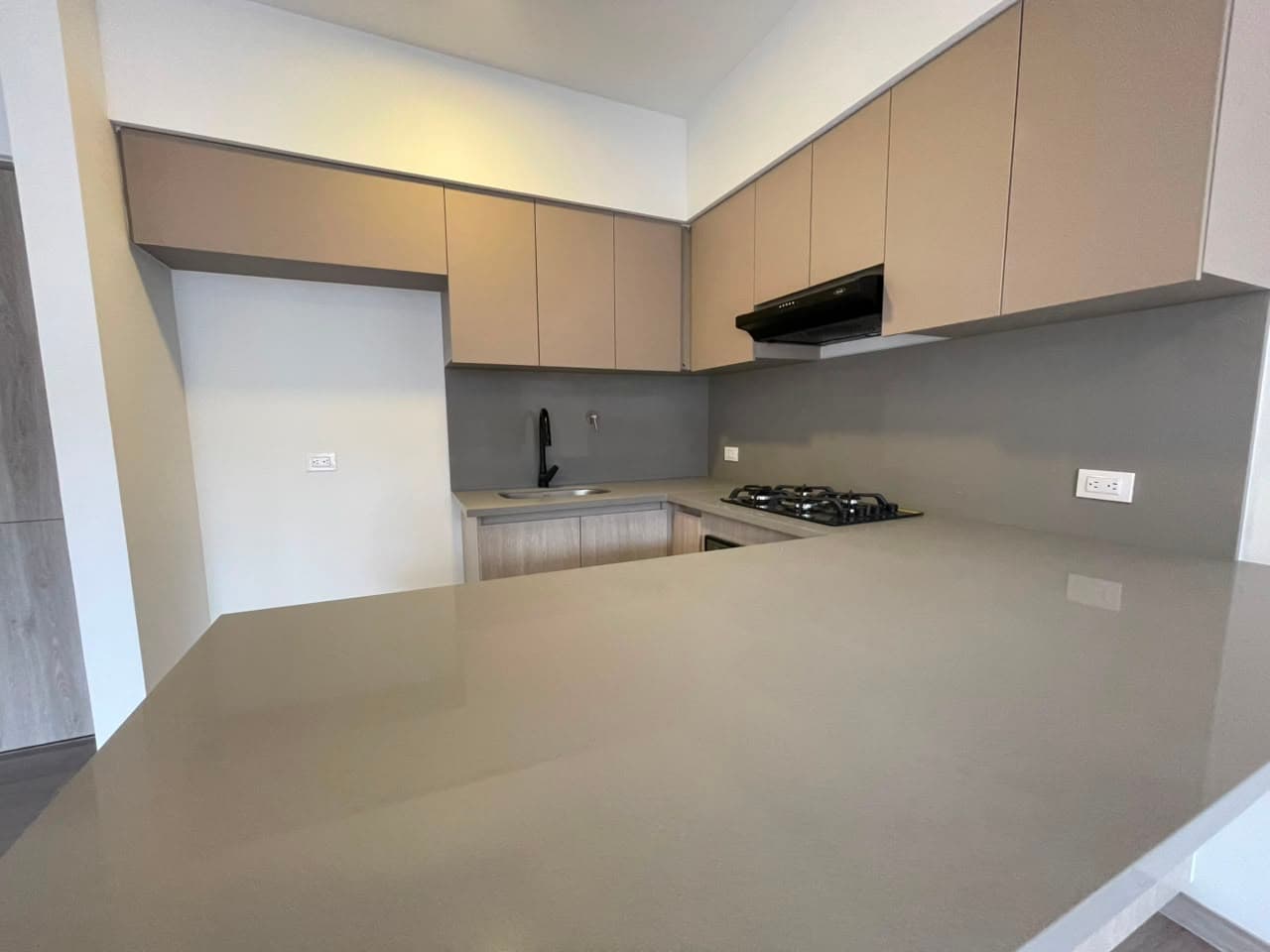 Apartamento en arriendo en El Poblado, Medellín — foto 5 de 16