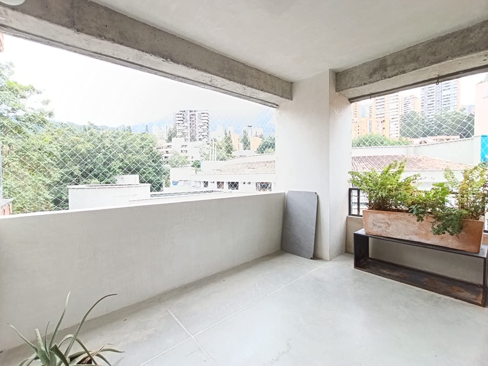 Apartamento en arriendo en Las Lomas, El Poblado, Medellín — foto 3 de 15