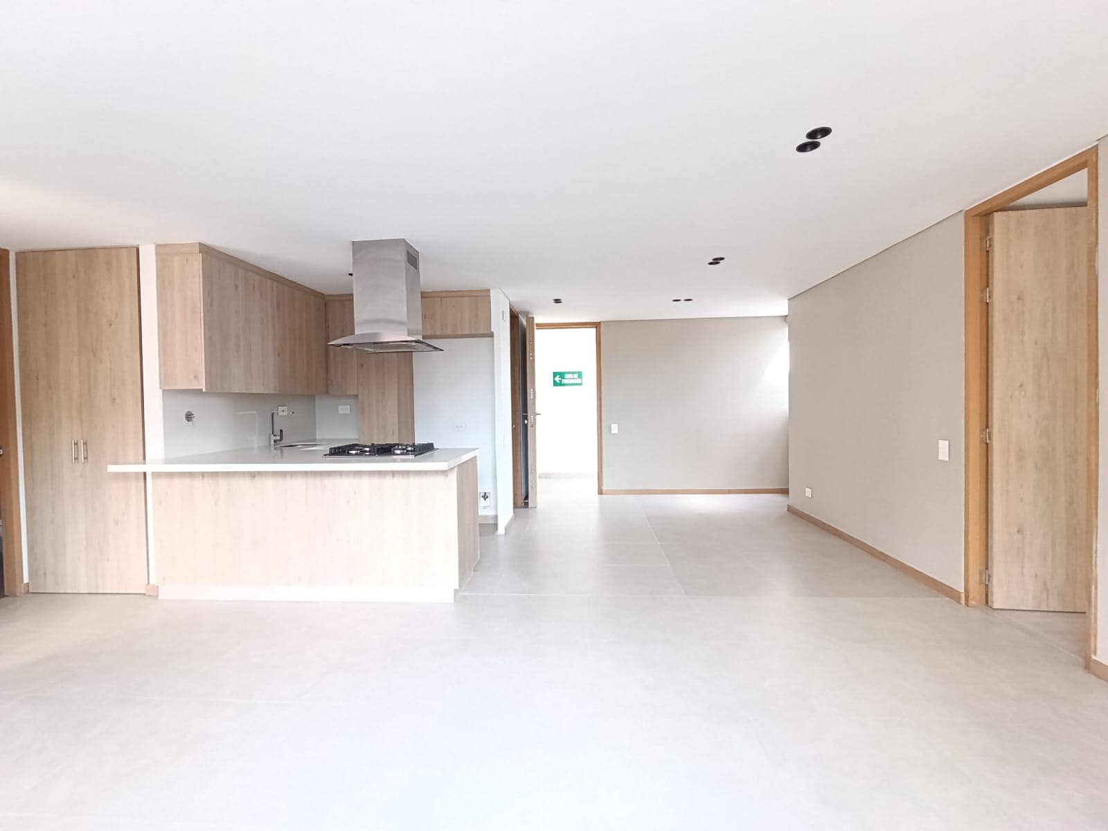 Apartamento en arriendo en Las Palmas, Centro, Medellín — foto 3 de 15