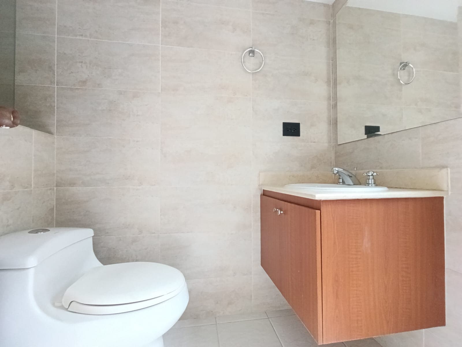 Apartamento en arriendo en Las Lomas, El Poblado, Medellín — foto 4 de 16
